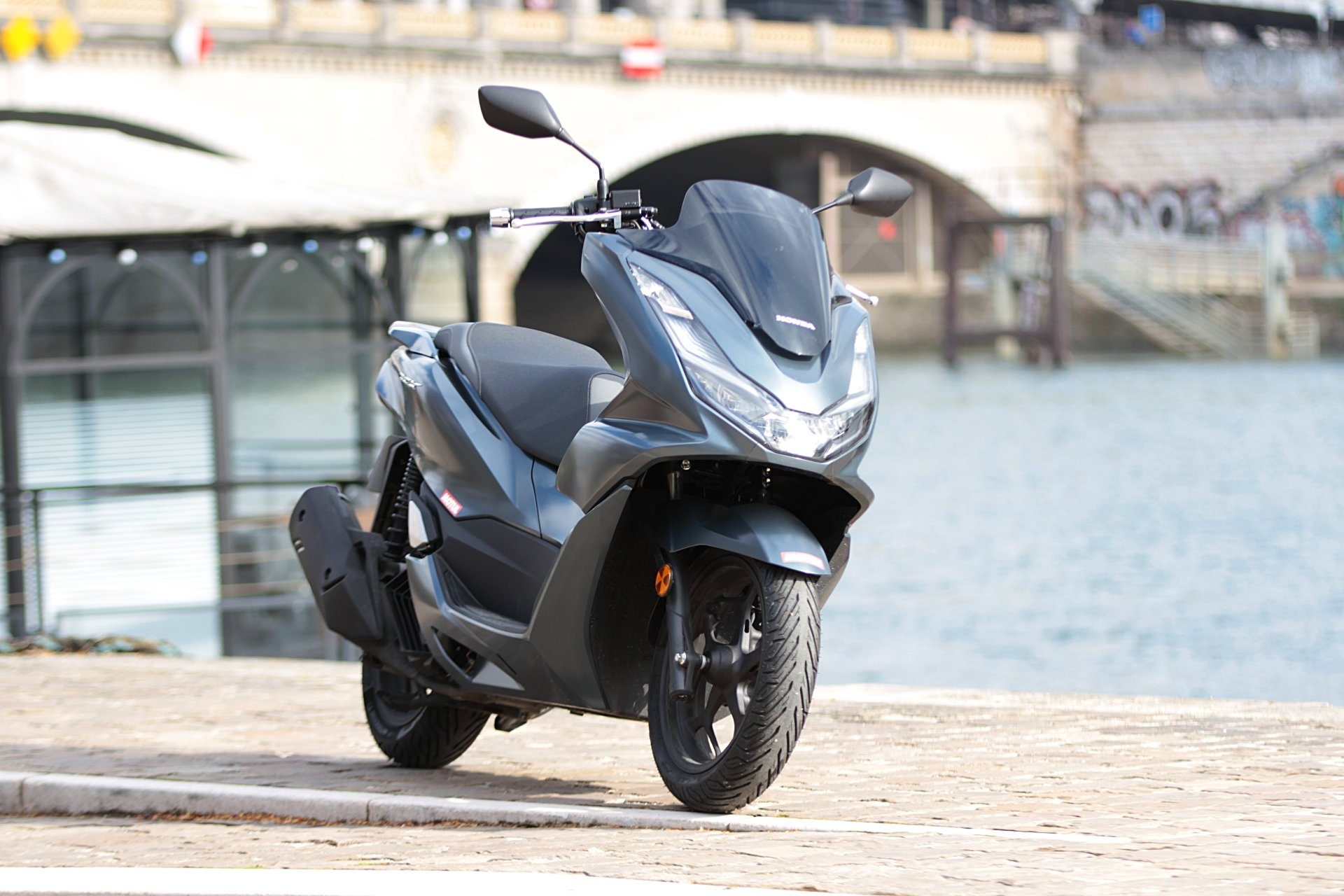 Honda PCX125, 2021 leader, Danger, 1920x1280 HD Desktop