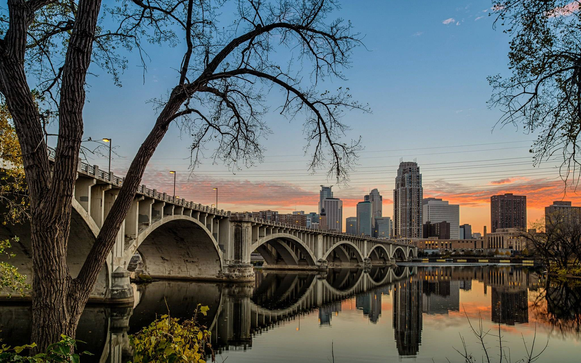 Minnesota travels, I-35W Mississippi River bridge, Minnesota landmark, Urban views, 1920x1200 HD Desktop