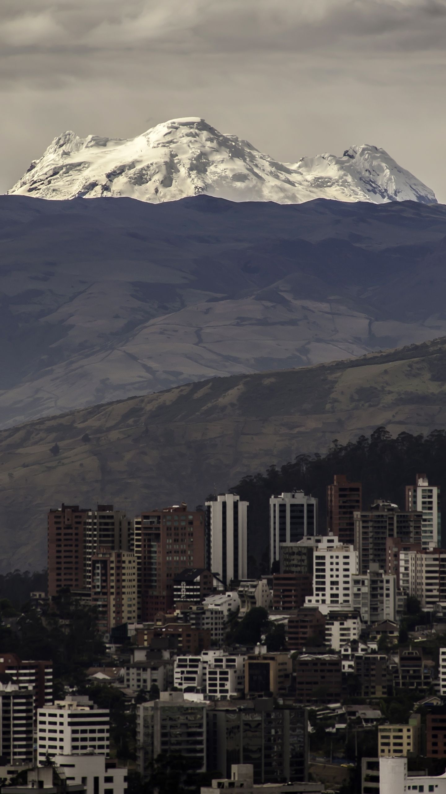 Quito Ecuador, Capital city, Jumping off place for Galapagos Islands, Ecuador travel, 1440x2560 HD Phone