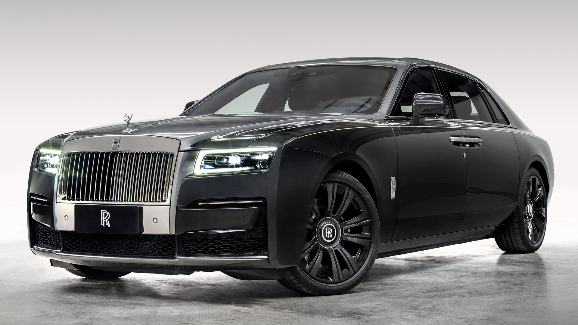 Rolls-Royce Ghost, Urban sanctuary, Innovatively serene, Unmatched luxury, 1920x1080 Full HD Desktop