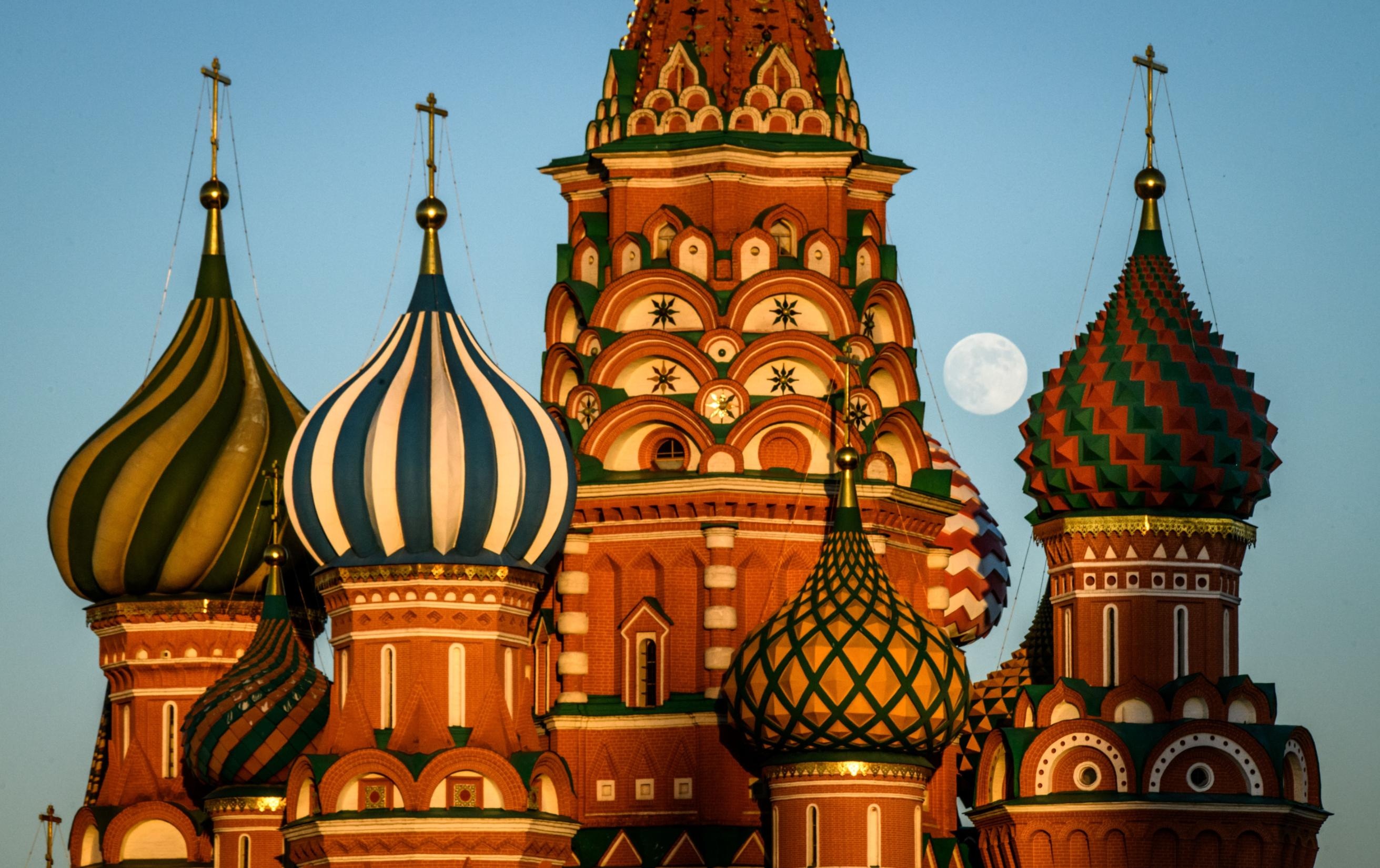 Saint Basil's Cathedral, Vibrant colors, Mysterious origins, Multicolored beauty, 2630x1660 HD Desktop