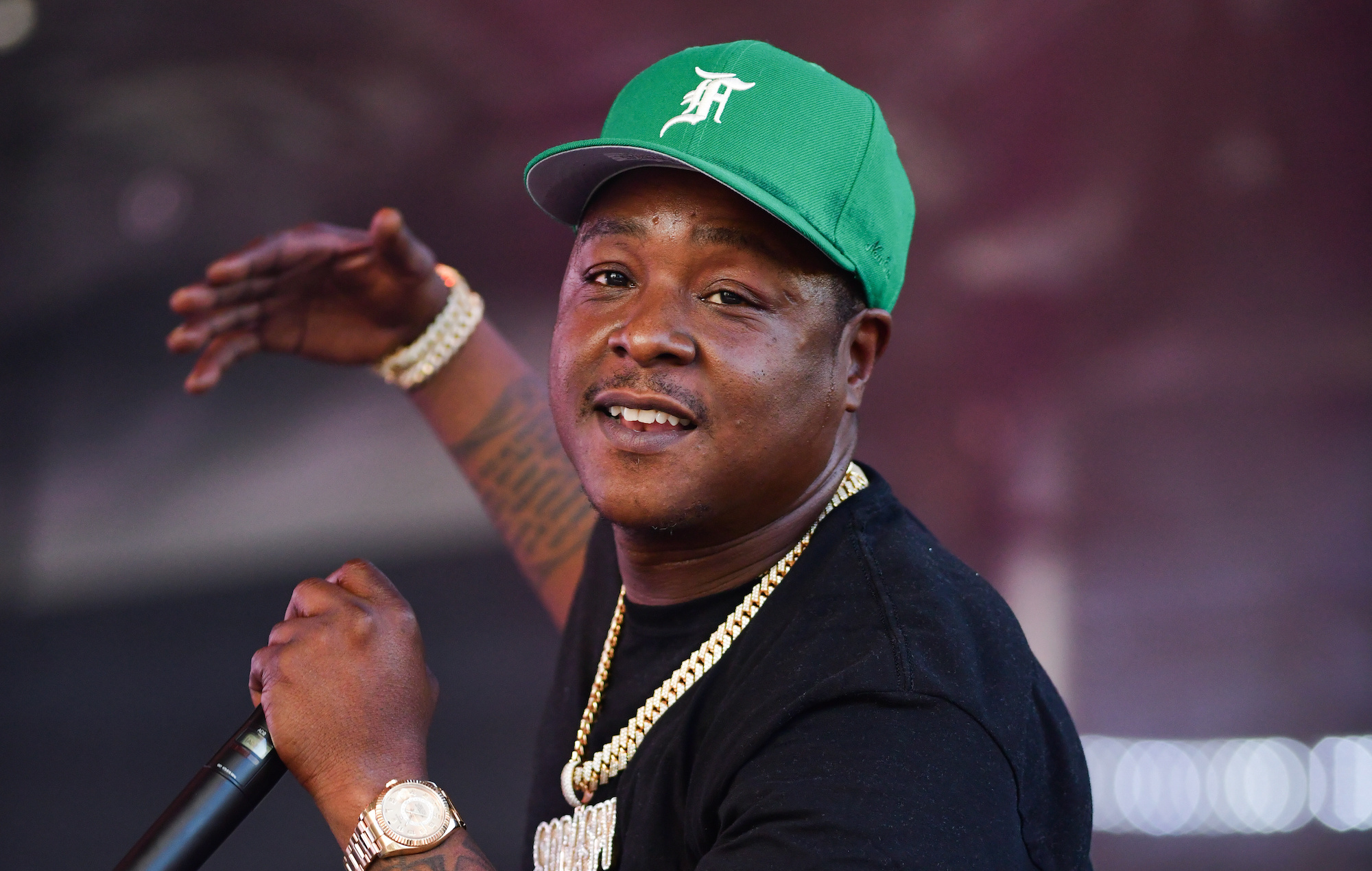 Jadakiss, Healthy lifestyle, Gangsta culture, Vibrant music, 2000x1270 HD Desktop