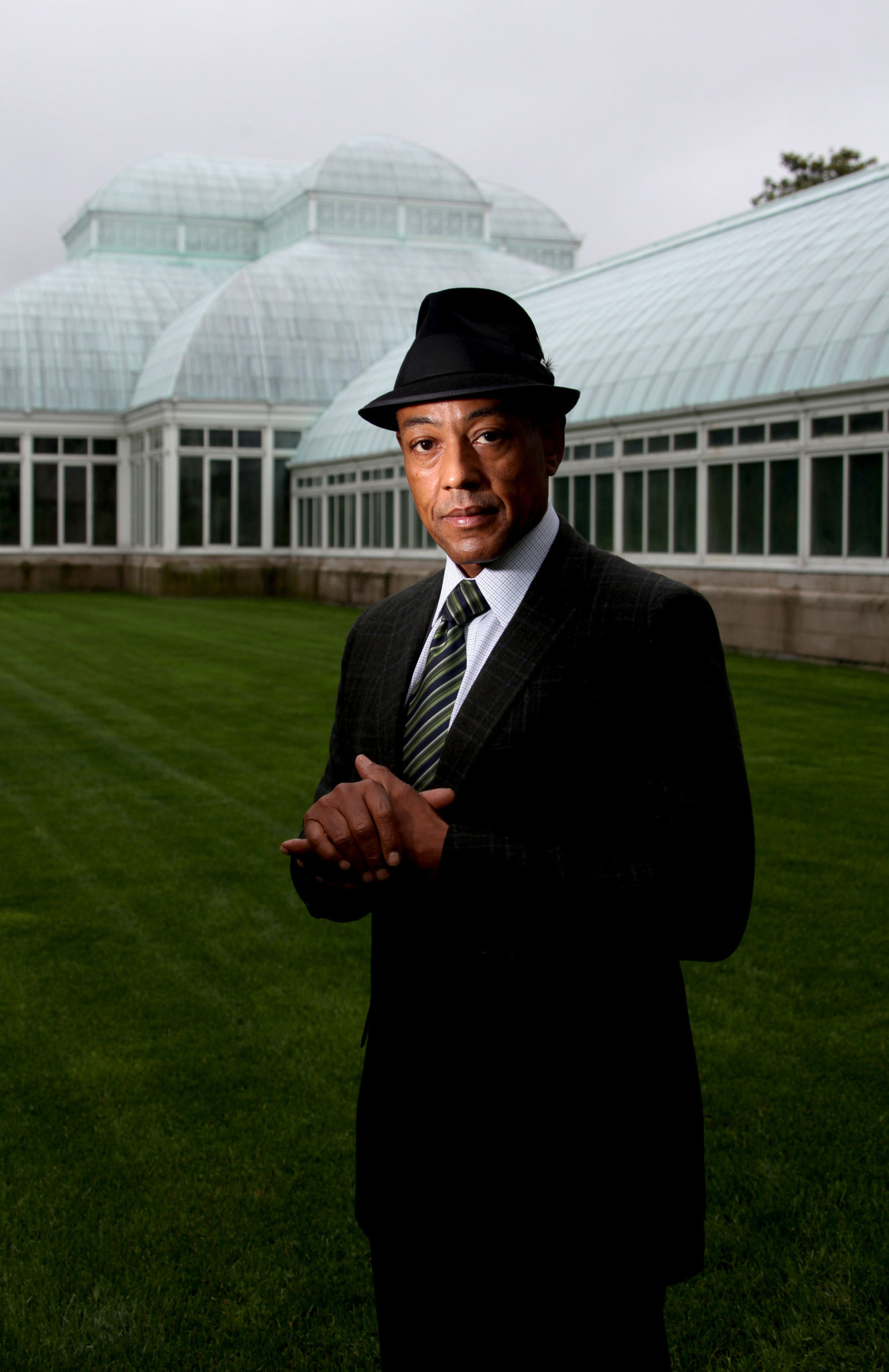 Giancarlo Esposito, Actor, New York Times, Diverse roles, 1330x2050 HD Phone