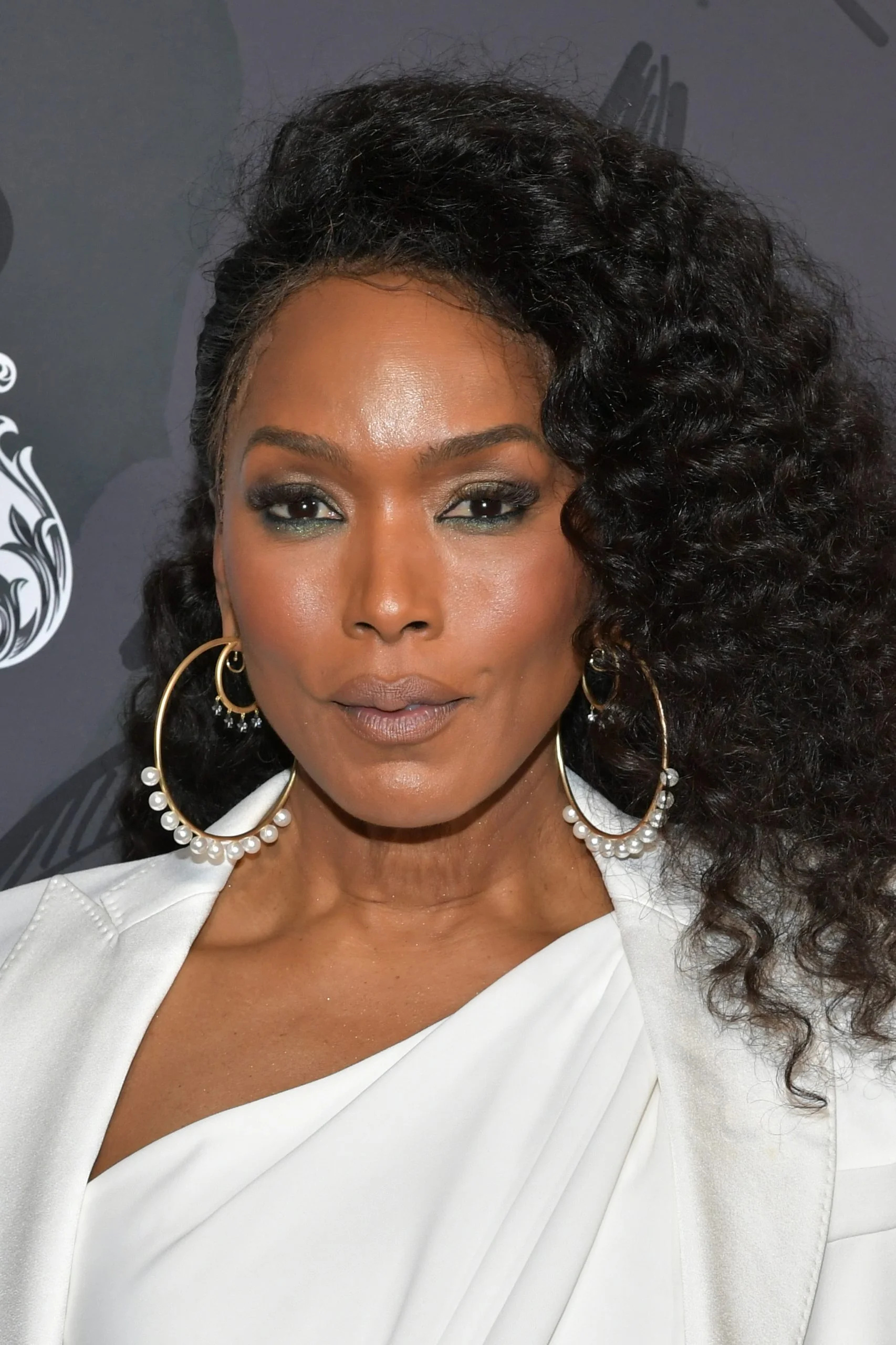 Angela Bassett reveals, Ageless beauty essence, Angela Bassett movies, Angela Bassett wallpapers, 1710x2560 HD Phone