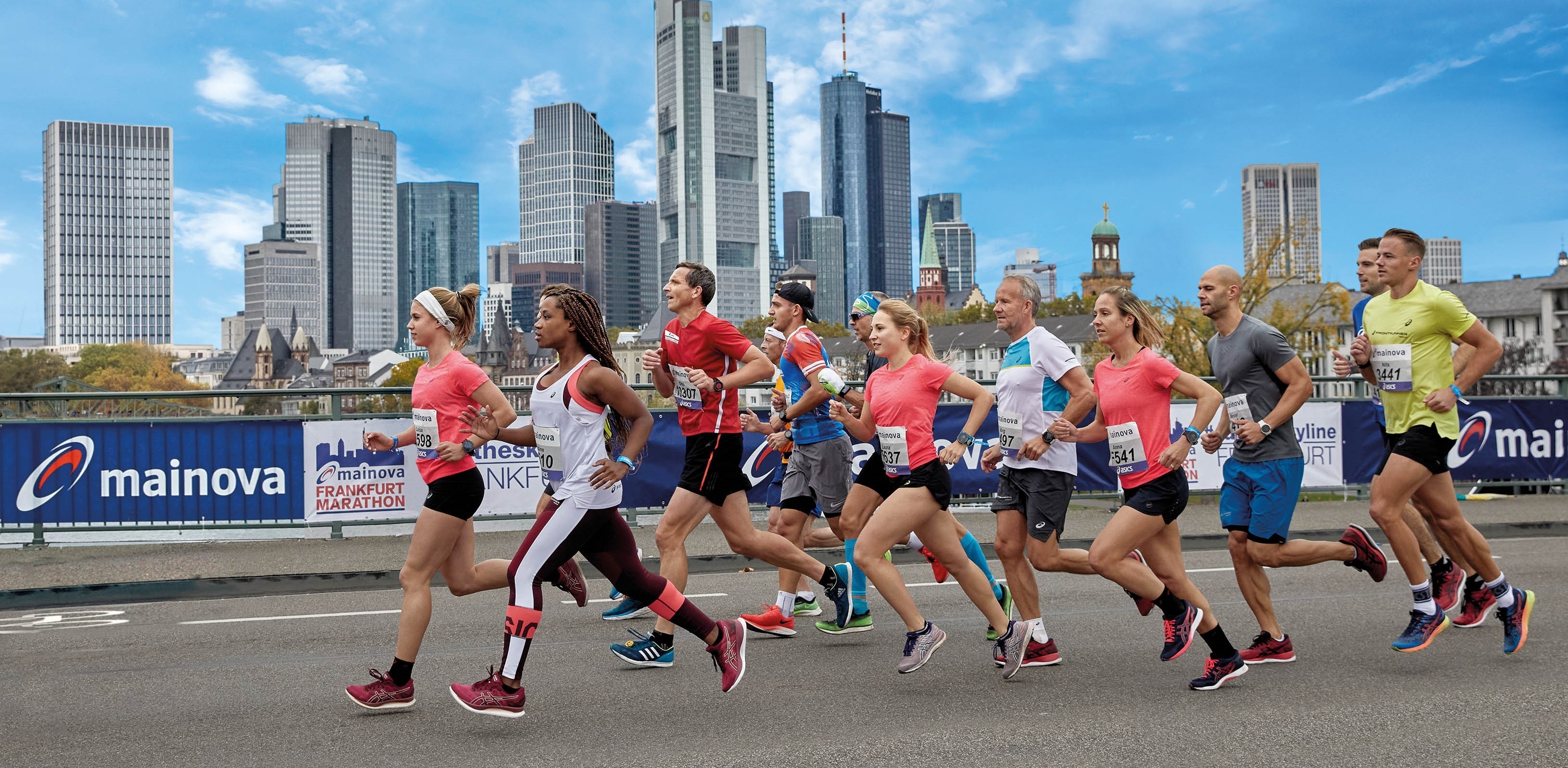 Mainova Marathon Frankfurt 2022, Marathon Wallpaper, 3260x1600 Dual Screen Desktop