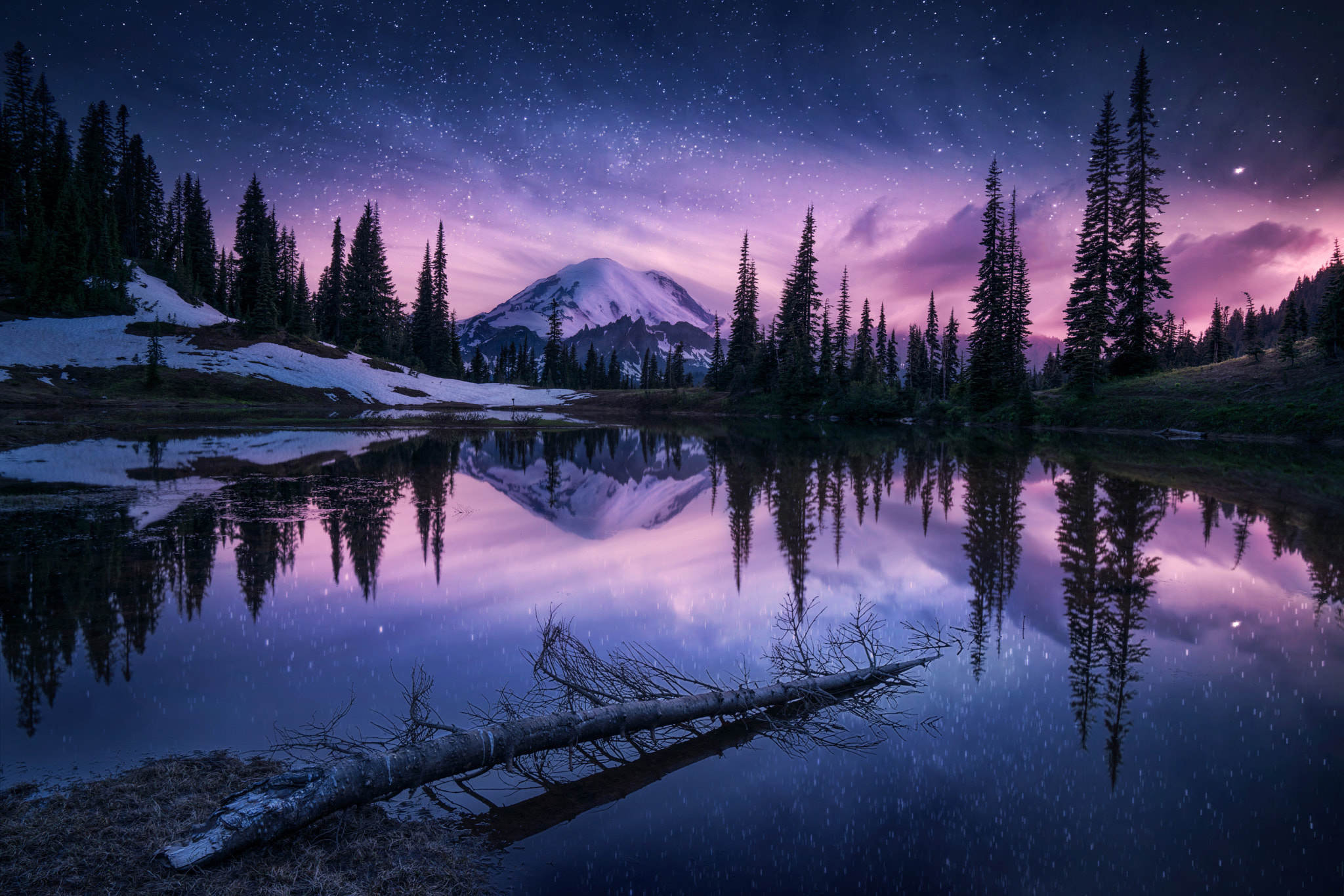 Mount Rainier National Park, Misty forest, Enchanting fog, Nature's wonder, 2050x1370 HD Desktop