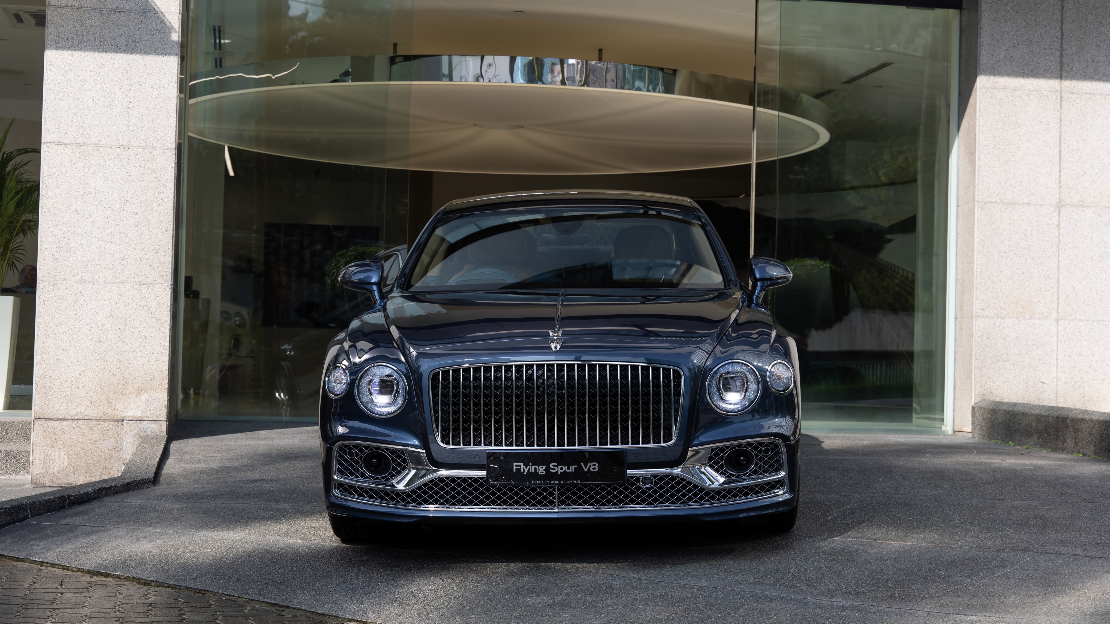 Bentley Flying Spur, V8 engine, 2021 model, First edition, 3840x2160 4K Desktop