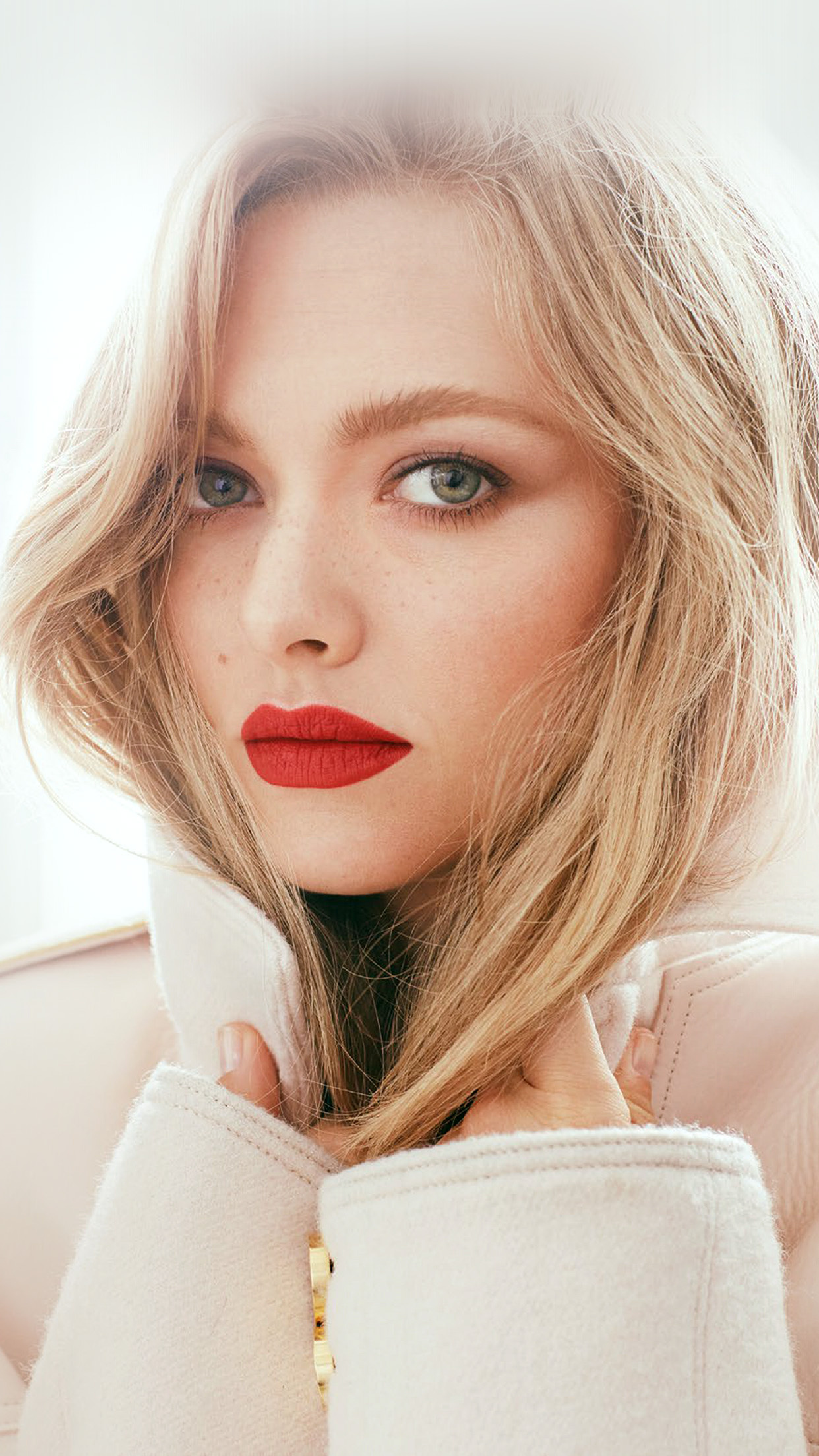 Amanda Seyfried movies, iPhone11 wallpaper, Girl face, Red lips, 1250x2210 HD Phone