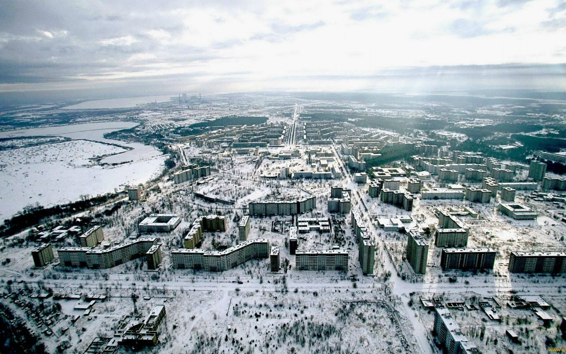 Ghost Town, Pripyat, Ukraine Chernobyl wallpapers, 1920x1200 HD Desktop