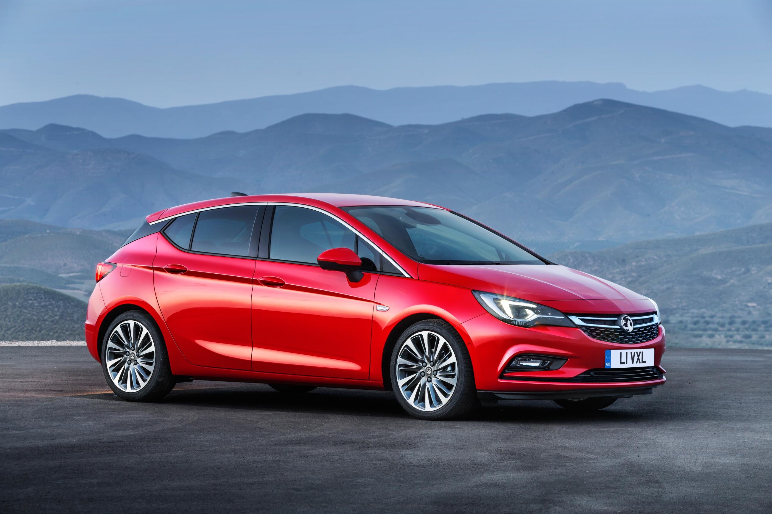 5-Doors Hatchback, Opel Astra Wallpaper, 2600x1730 HD Desktop