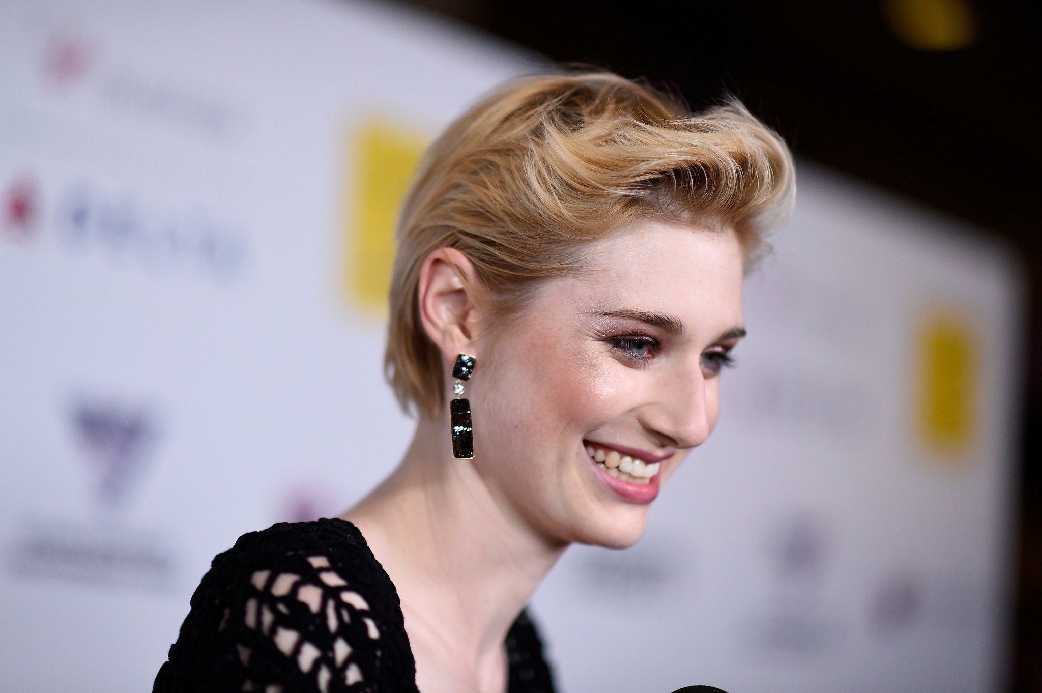 Elizabeth Debicki, Happy wallpaper, Actress, 2050x1370 HD Desktop