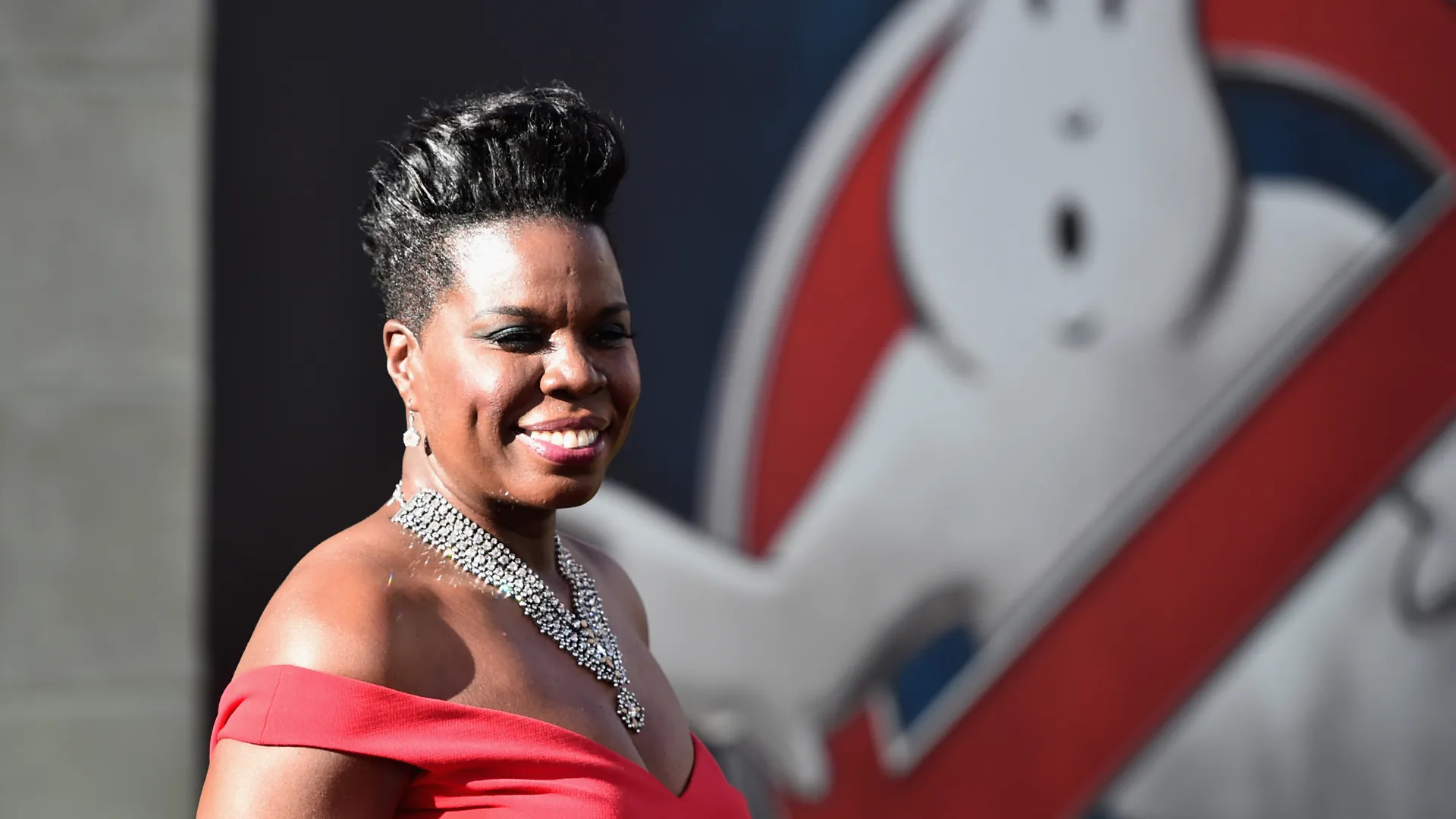 Leslie Jones, Movies, Website down, Leaked photos, 1920x1080 Full HD Desktop