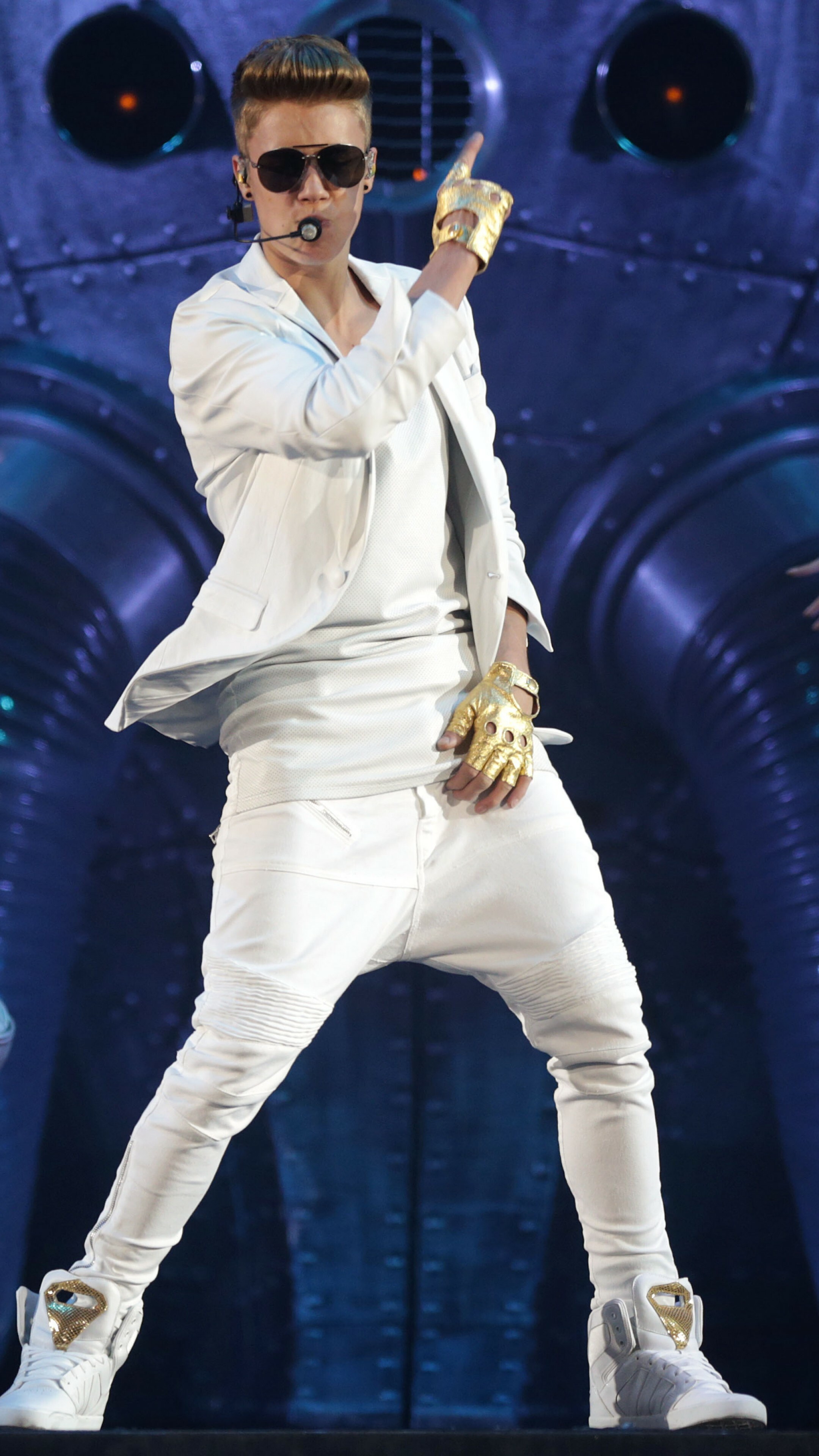 Bieber's music, Golden gloves, Iconic fashion, Celebrity vibes, 2160x3840 4K Phone