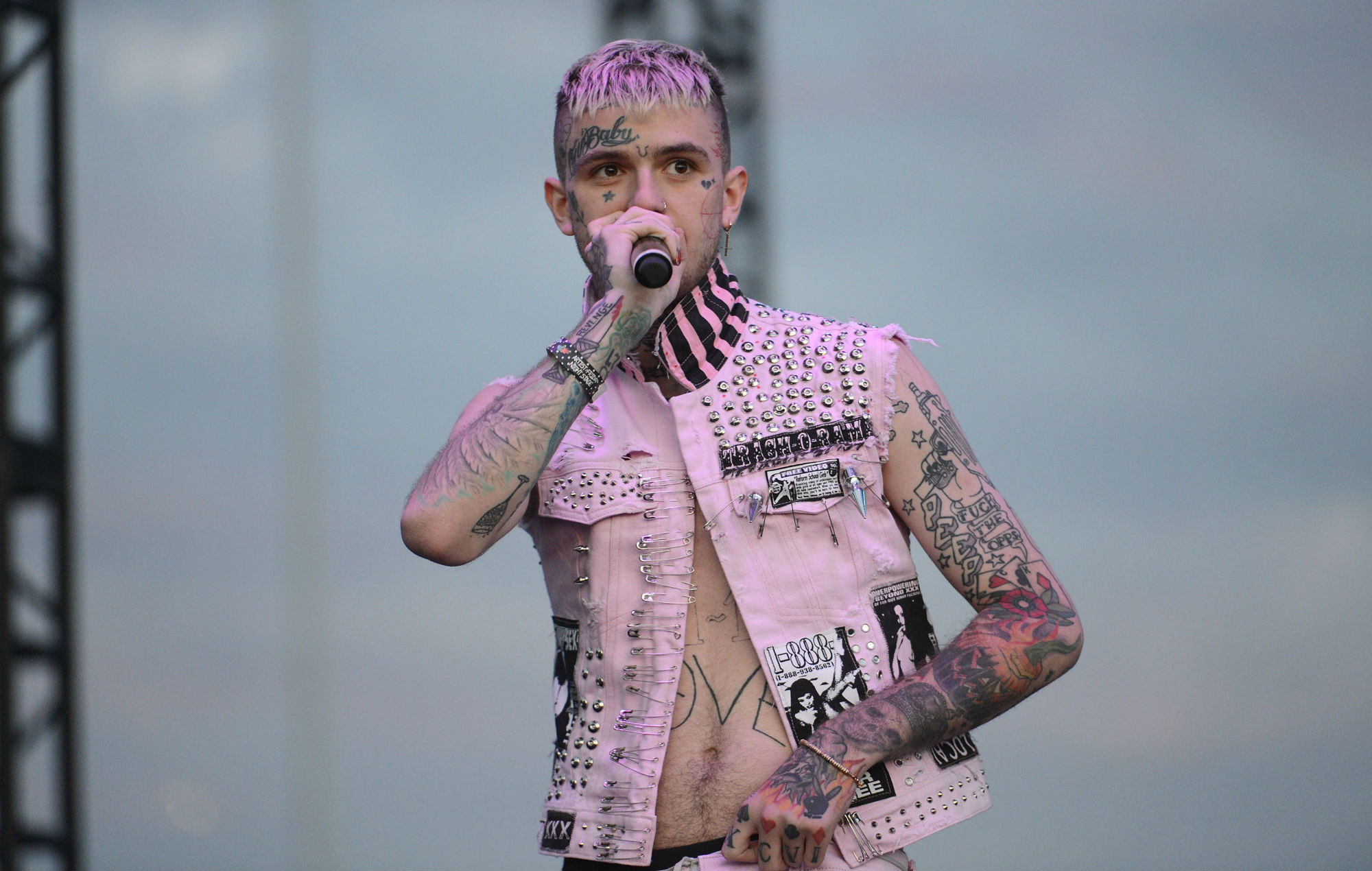 Lil Peep, Latest posthumous EP, Goth Angel Sinner, Riveting music, 2000x1270 HD Desktop