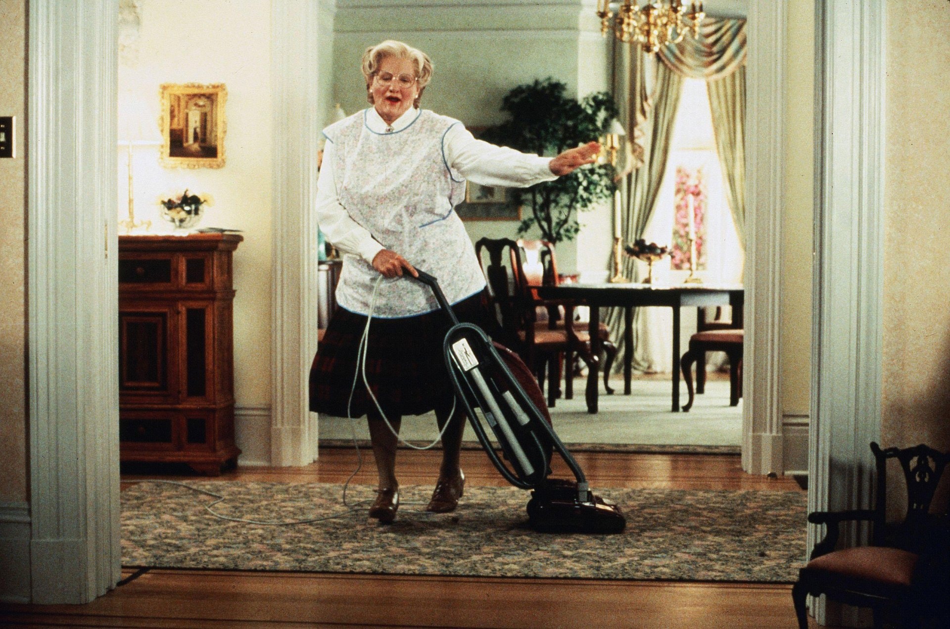 Mrs. Doubtfire wallpapers, Comedy favorite, Classic film, Family entertainment, 1920x1280 HD Desktop