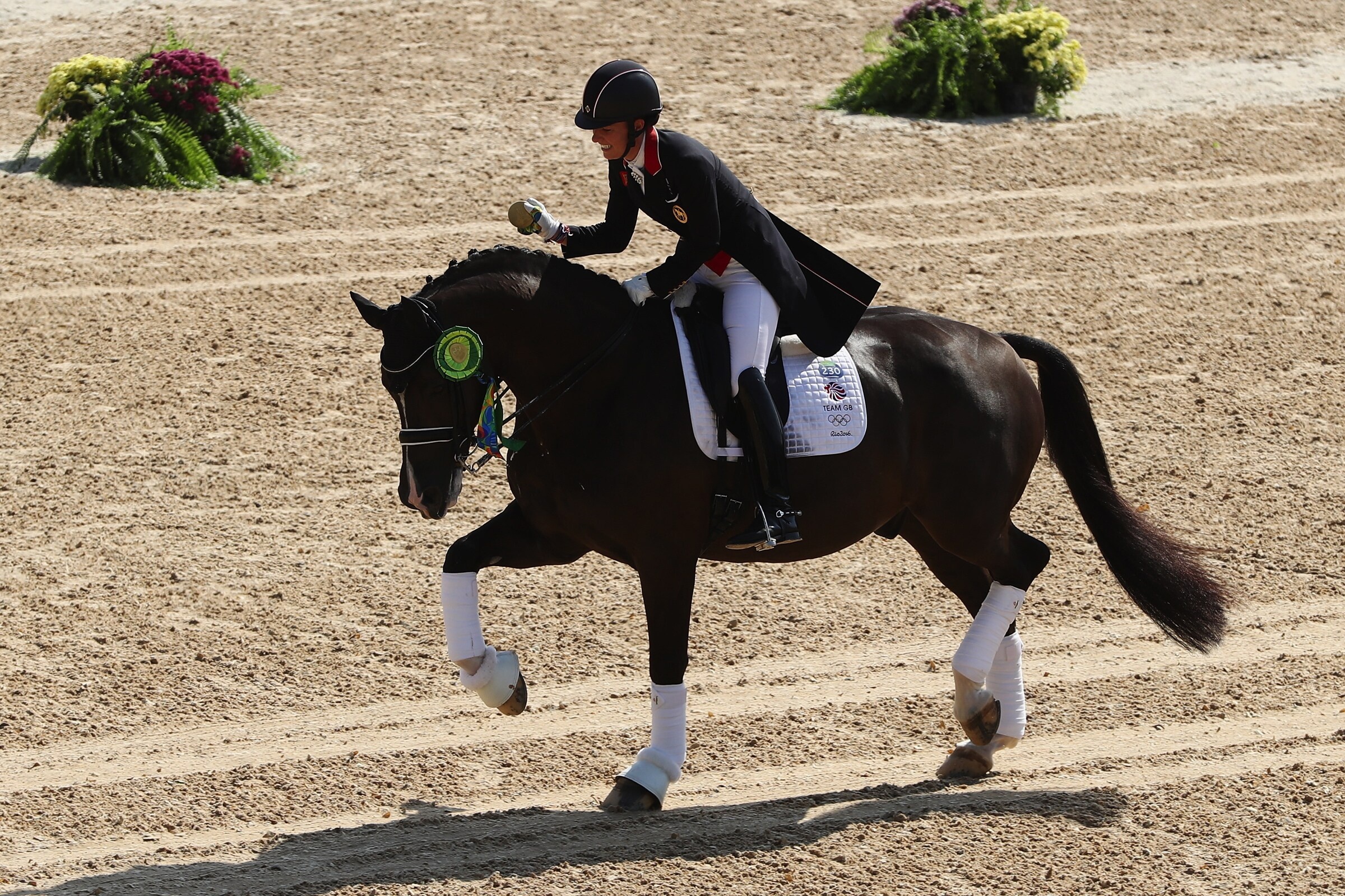 Charlotte Dujardin, Dressage Wallpaper, 2400x1600 HD Desktop