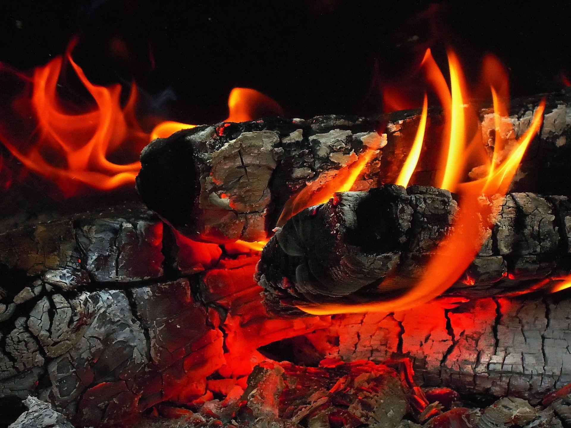 Captivating 4K fire wallpapers, Fiery intensity, Mesmerizing flames, Dynamic energy, 1920x1440 HD Desktop