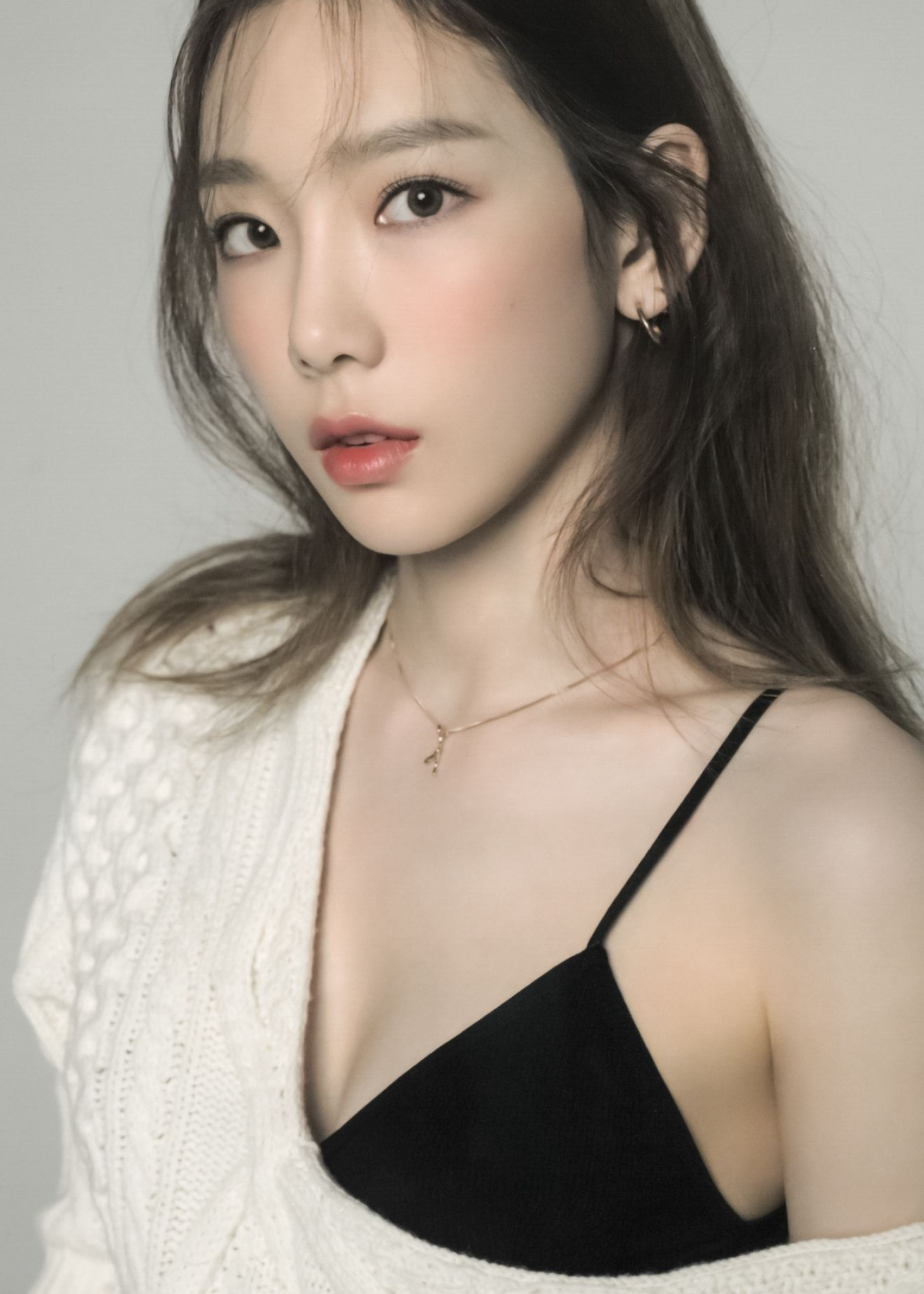 Kim Taeyeon, Music artist, Girls Generation, Taeyeon's beauty, 1470x2050 HD Phone