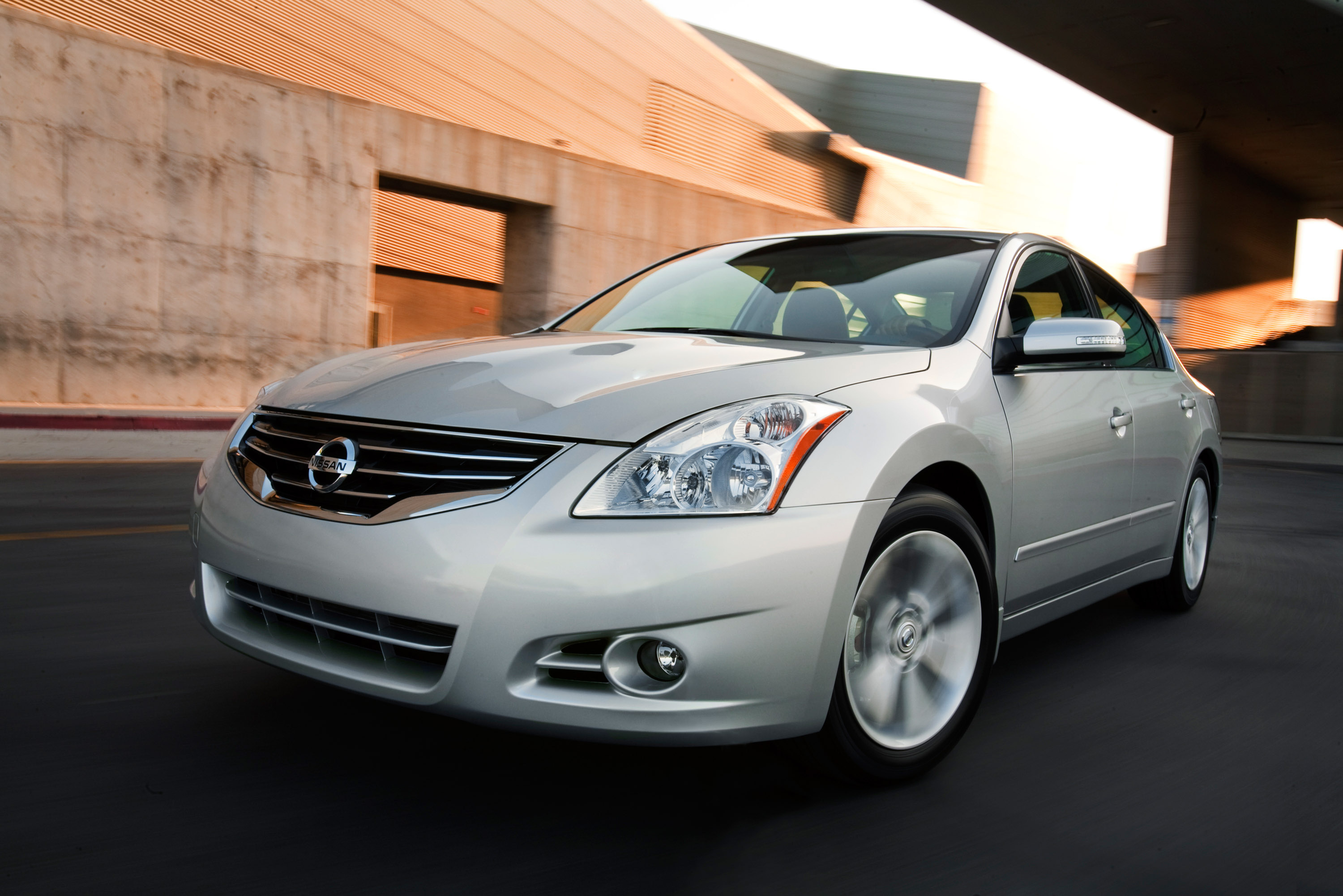 2010 Model, Nissan Altima Wallpaper, 3000x2010 HD Desktop