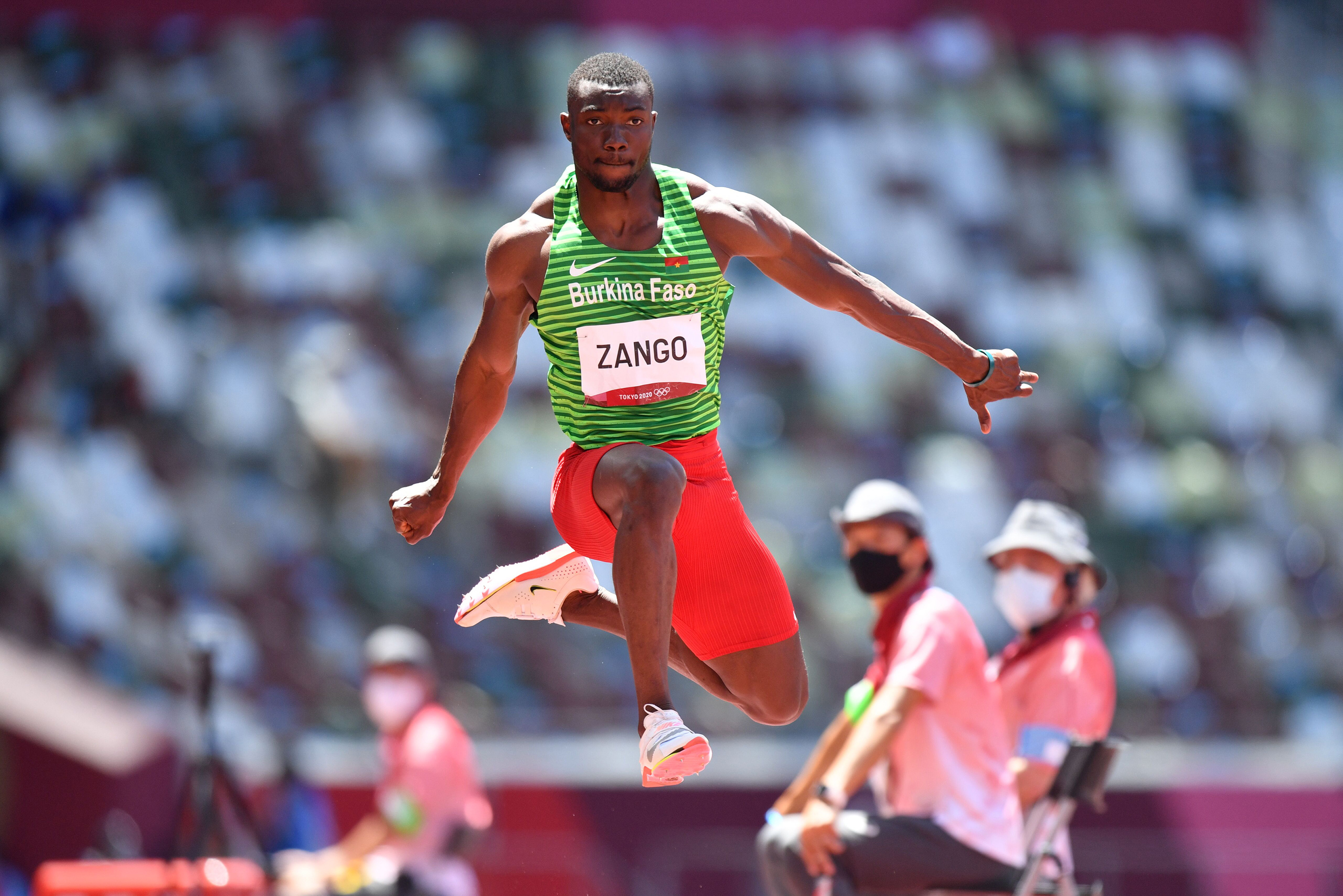 Hugues Fabrice Zango, Triple Jump Wallpaper, 3000x2010 HD Desktop