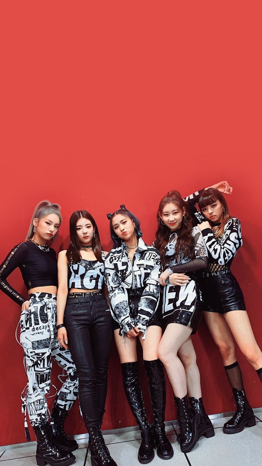 ITZY (K-pop), Feminine fashion looks, Kpop, 1080x1920 Full HD Phone