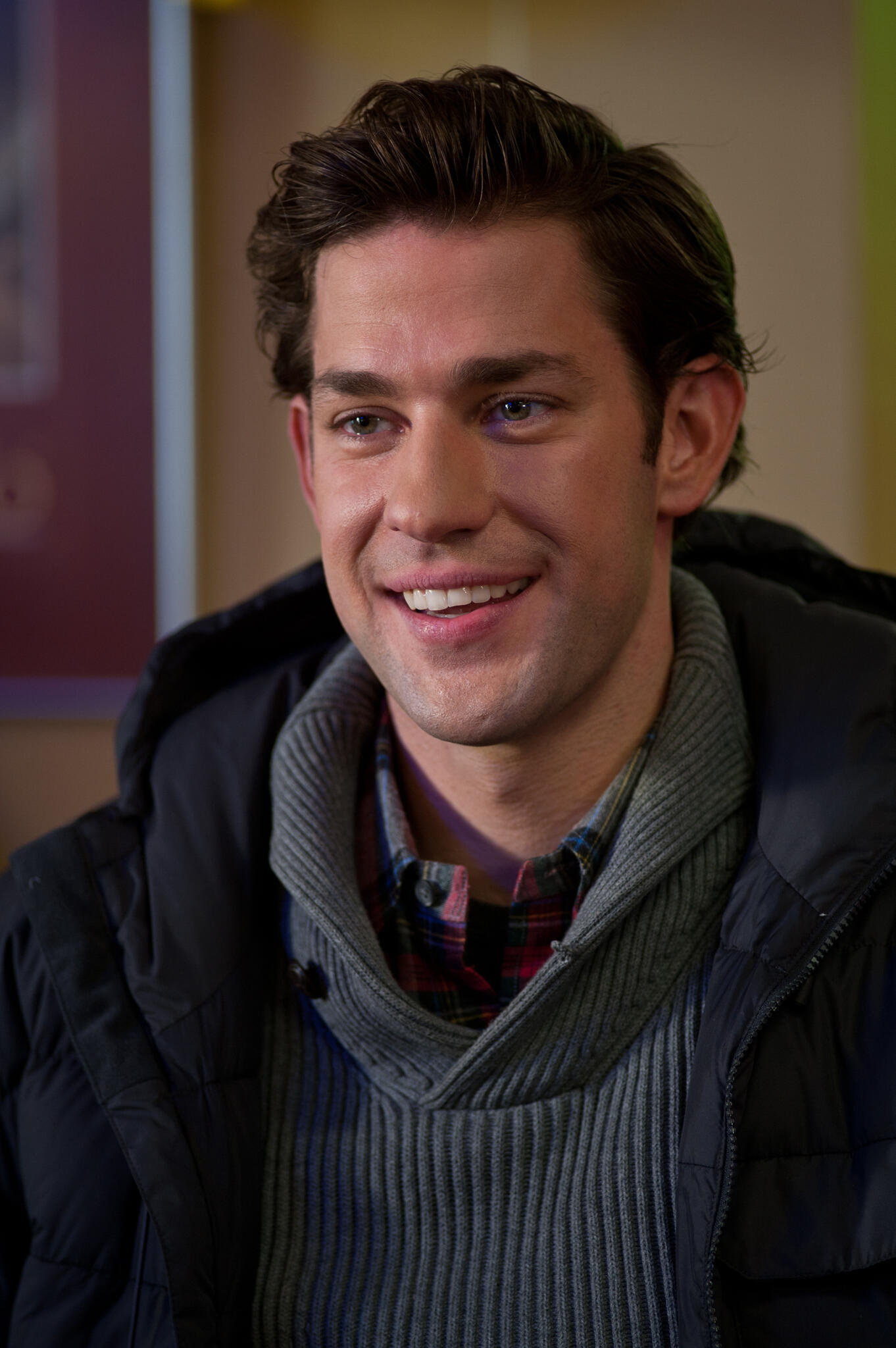 John Krasinski, Talented actor, Versatile performer, 1370x2050 HD Phone