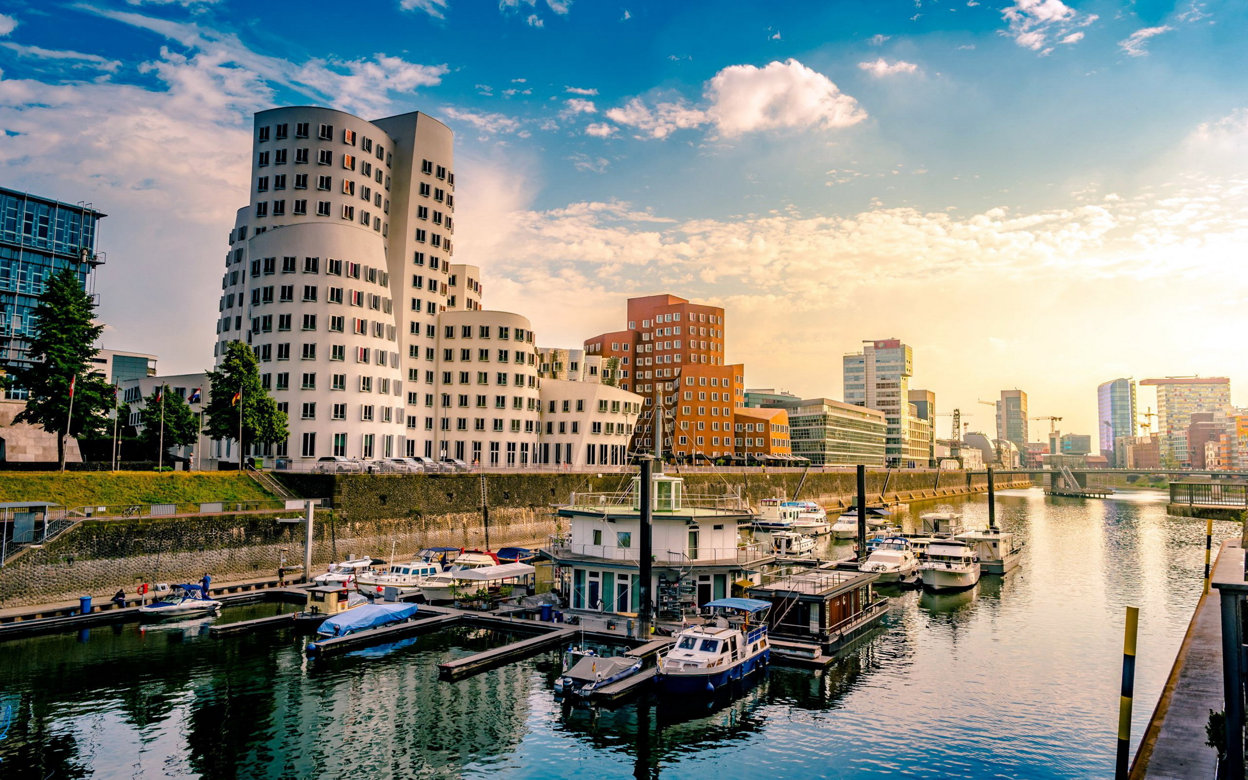 Dusseldorf Skyline, HD destinations, Urban wallpapers, City's aesthetic, 2560x1600 HD Desktop