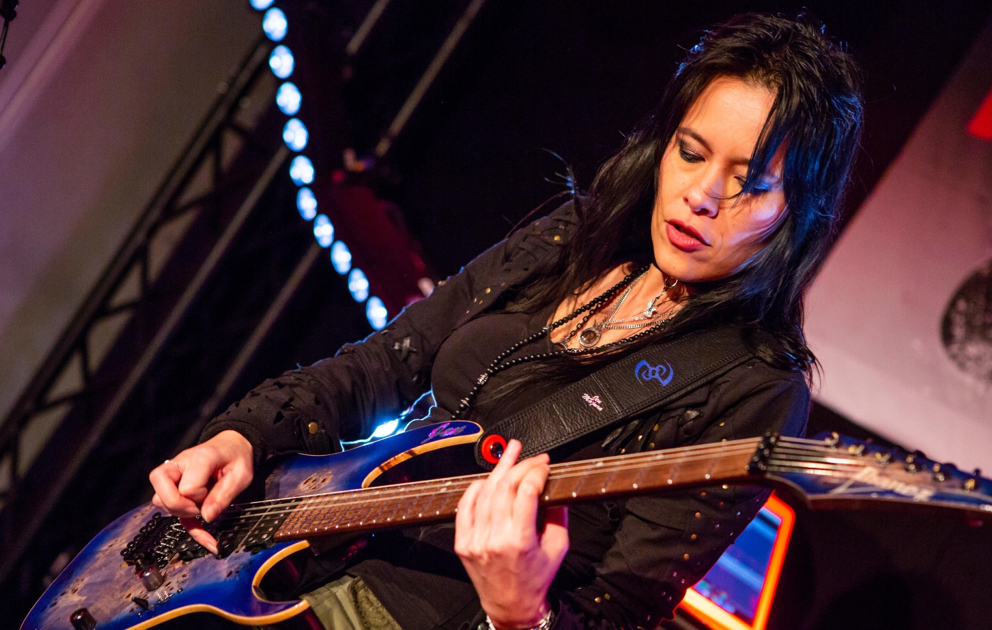 Jen Majura fired, Shocked musician, 2000x1270 HD Desktop