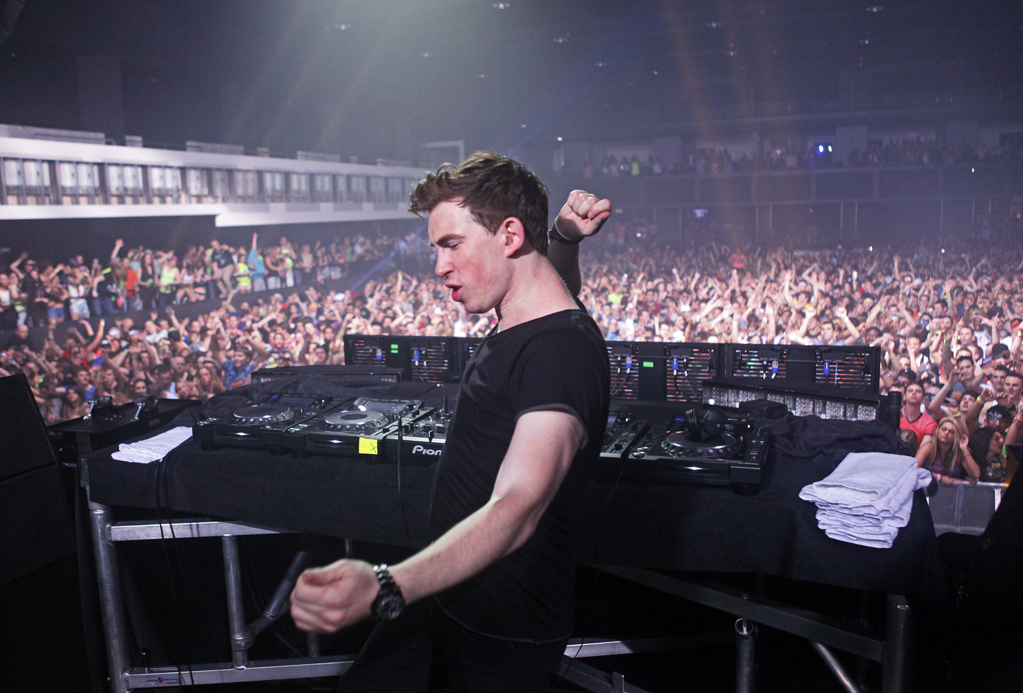 ADE 2014, Hardwell Wallpaper, 2100x1430 HD Desktop