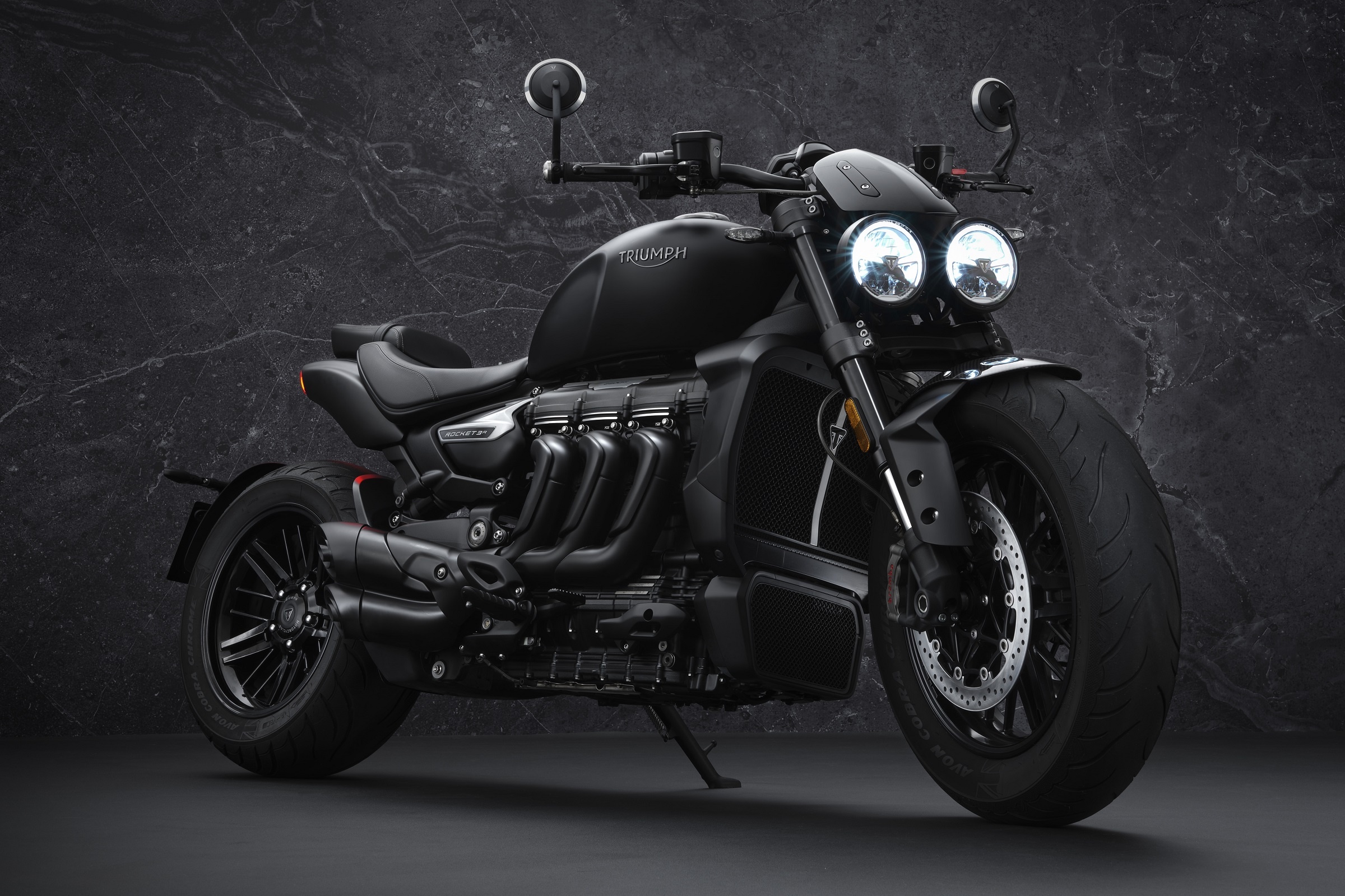 Triumph Rocket III, Limited edition beauty, Black elegance, Arena Motosikal pride, 2400x1600 HD Desktop