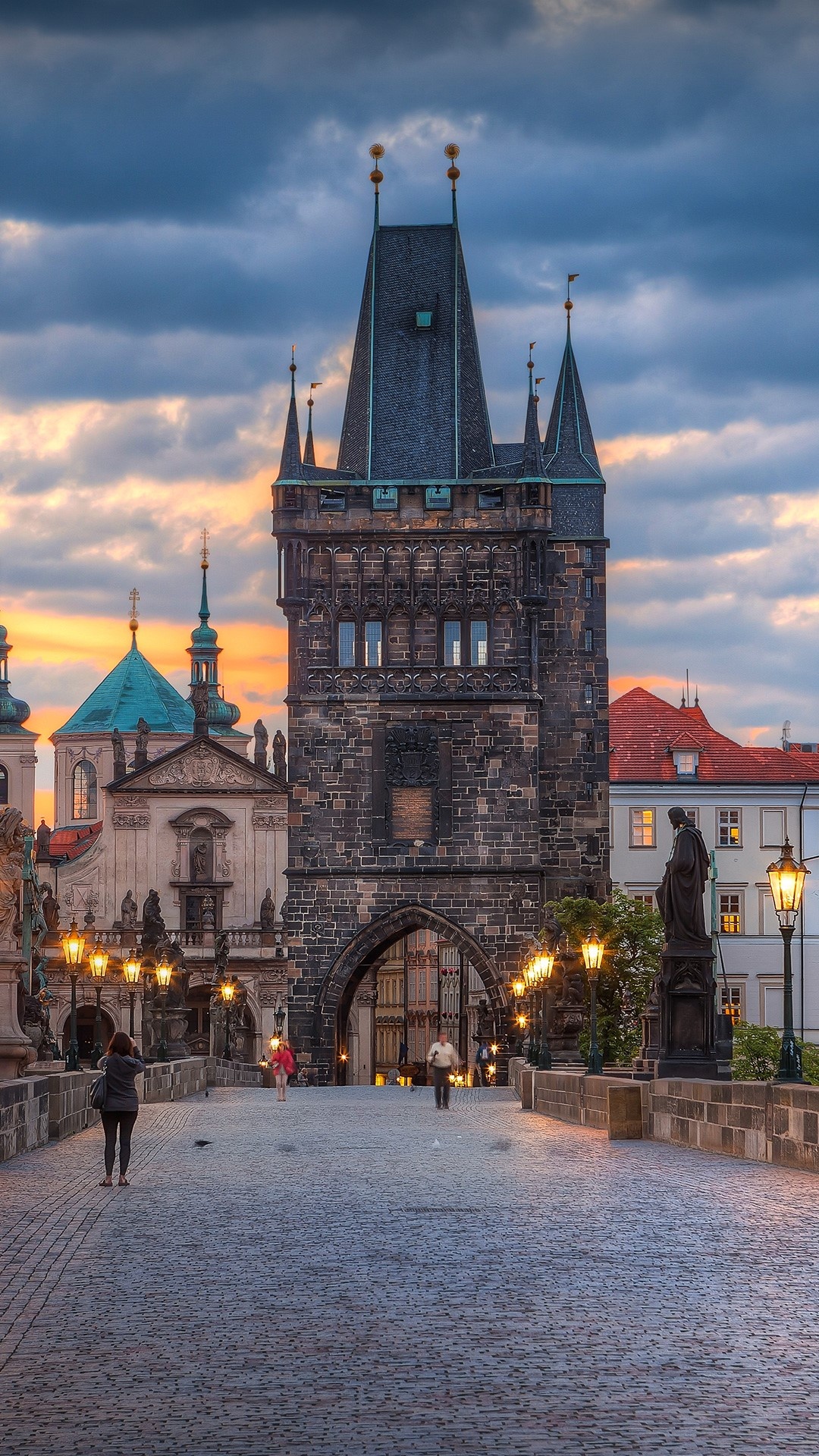 Early morning beauty, Charles Bridge's tranquility, Czech Republic's enchantment, Windows 10 spotlight, 1080x1920 Full HD Phone