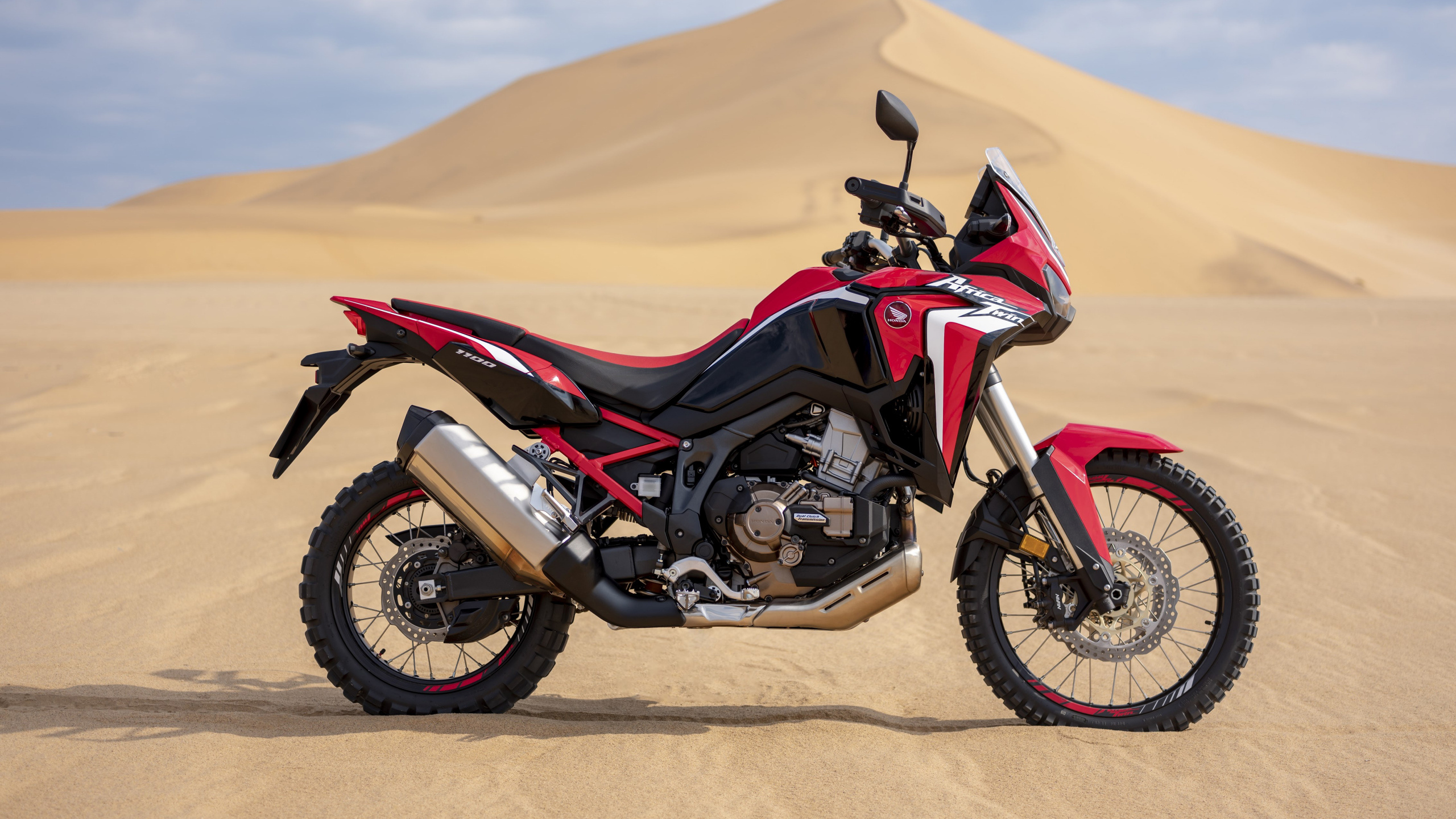 Desert, Honda Africa Twin Wallpaper, 2560x1440 HD Desktop