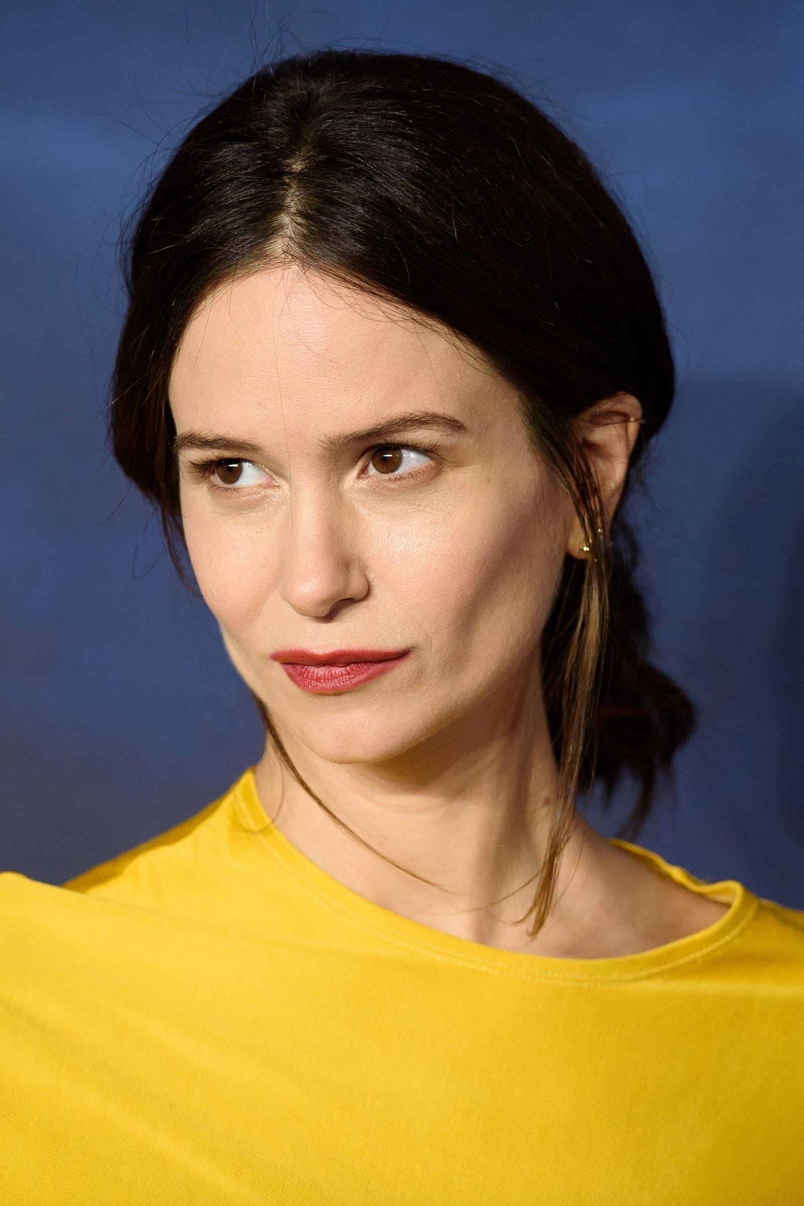 Katherine Waterston, Profile images, Movie database, 1600x2400 HD Phone