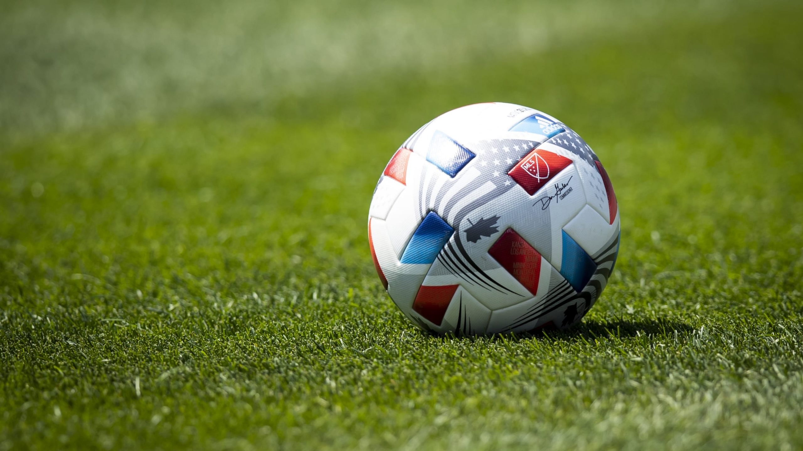 Official match ball, MLS Wallpaper, 2560x1440 HD Desktop