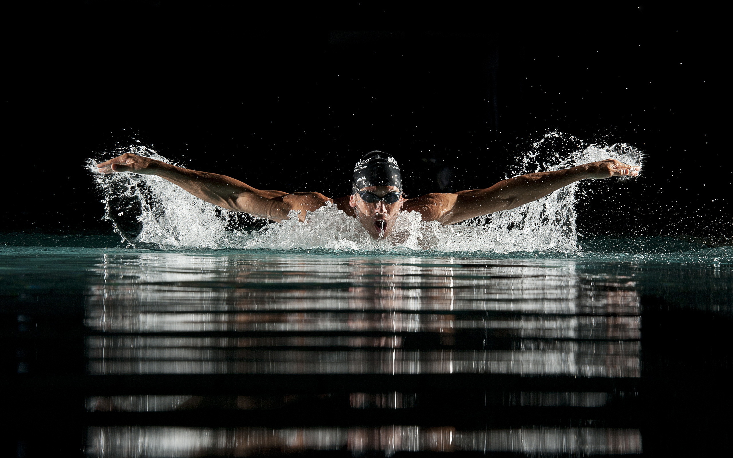 Butterfly stroke, Swimming HD wallpapers, 2560x1600 HD Desktop