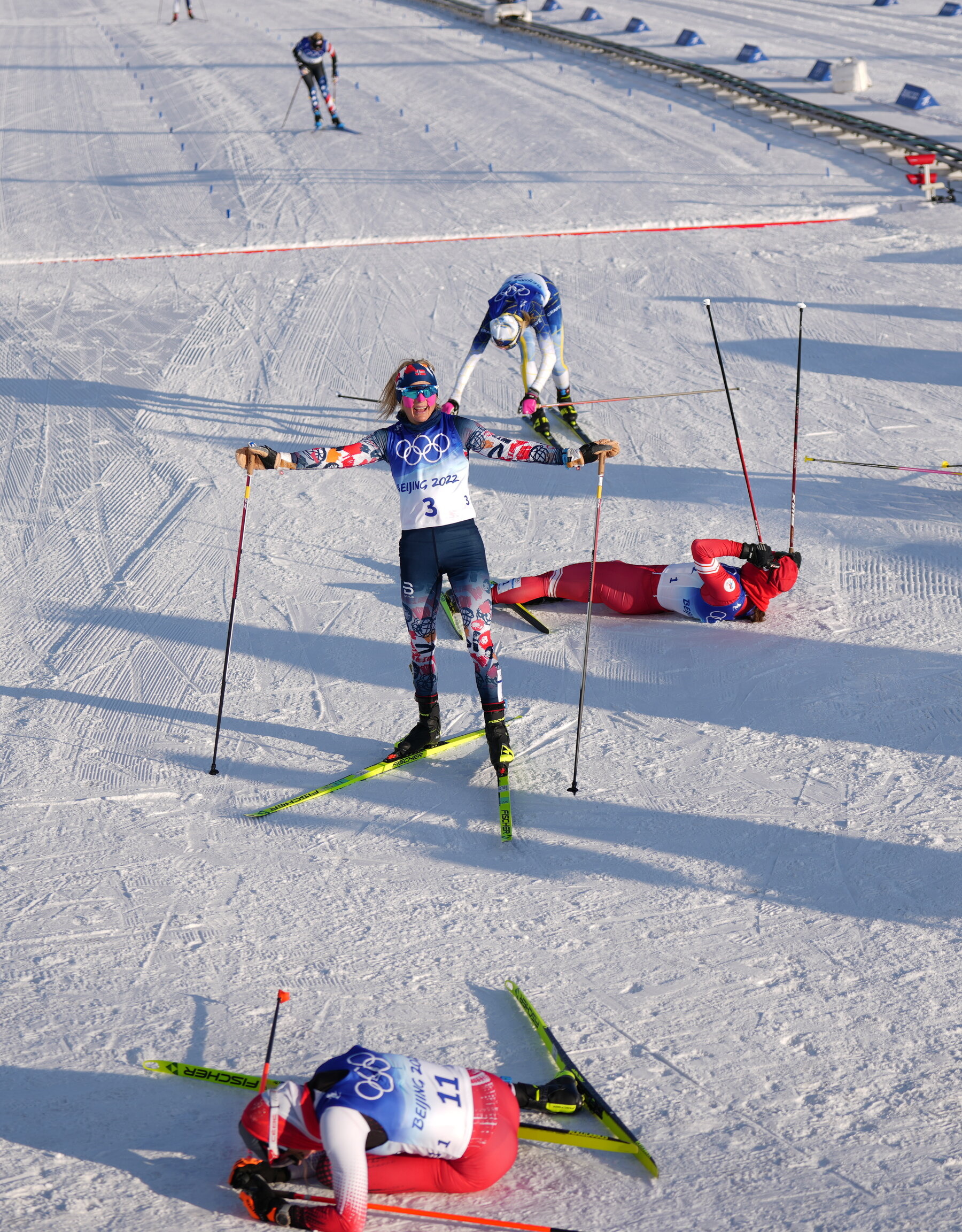 Heidi Weng, Winter Olympics, Medal count, Norway, 1800x2310 HD Phone