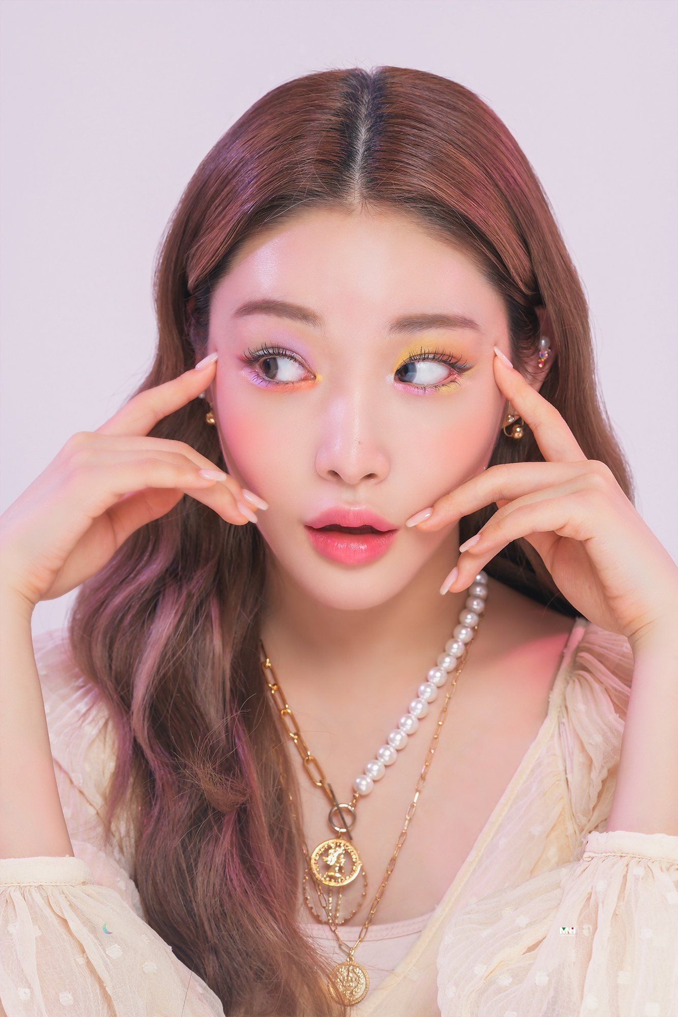 CHUNG HA, K-pop girl group, Beauty, Prity girl, 1340x2000 HD Phone