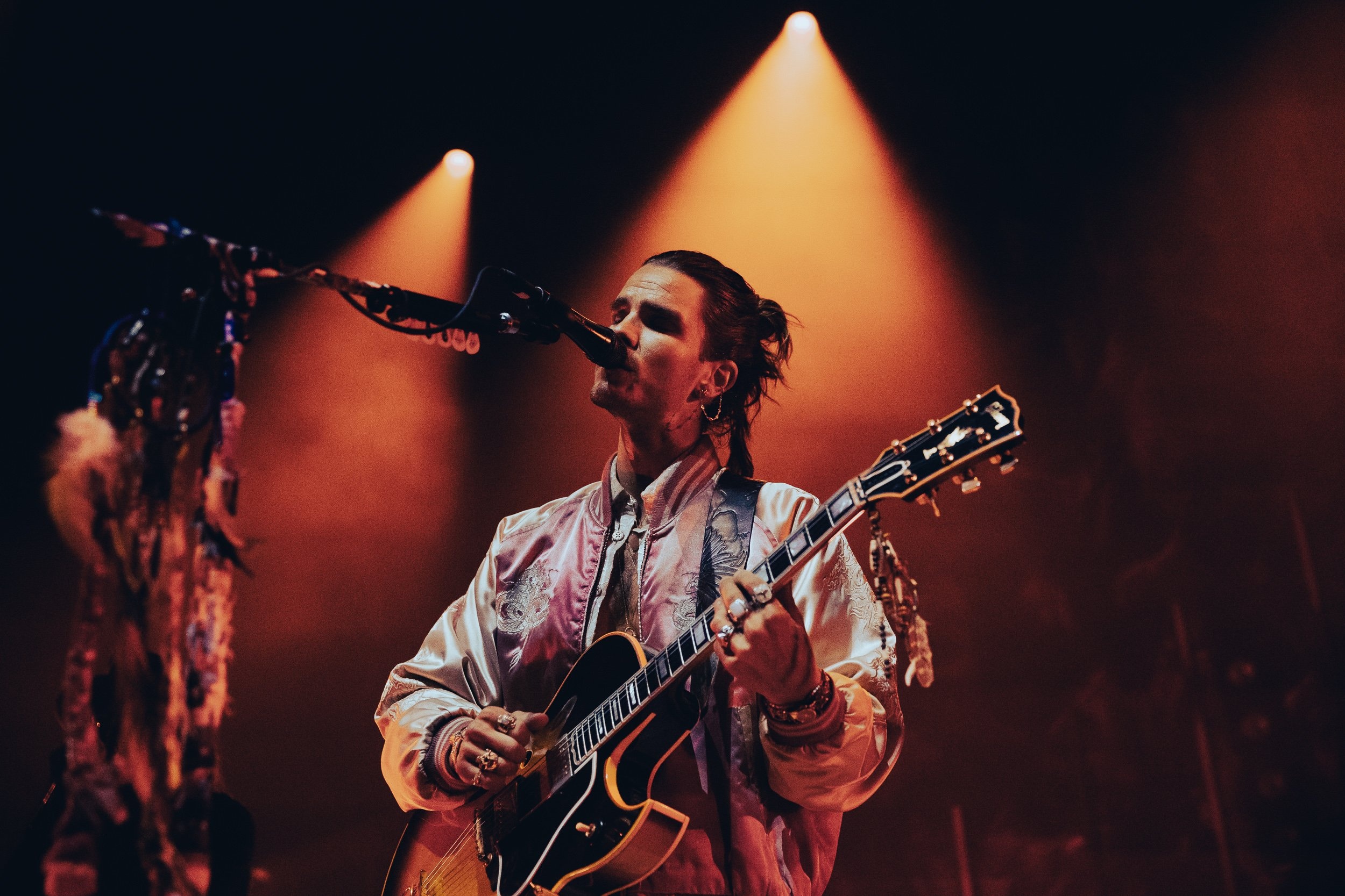 KALEO Light Up The Night at The Novo 2500x1670