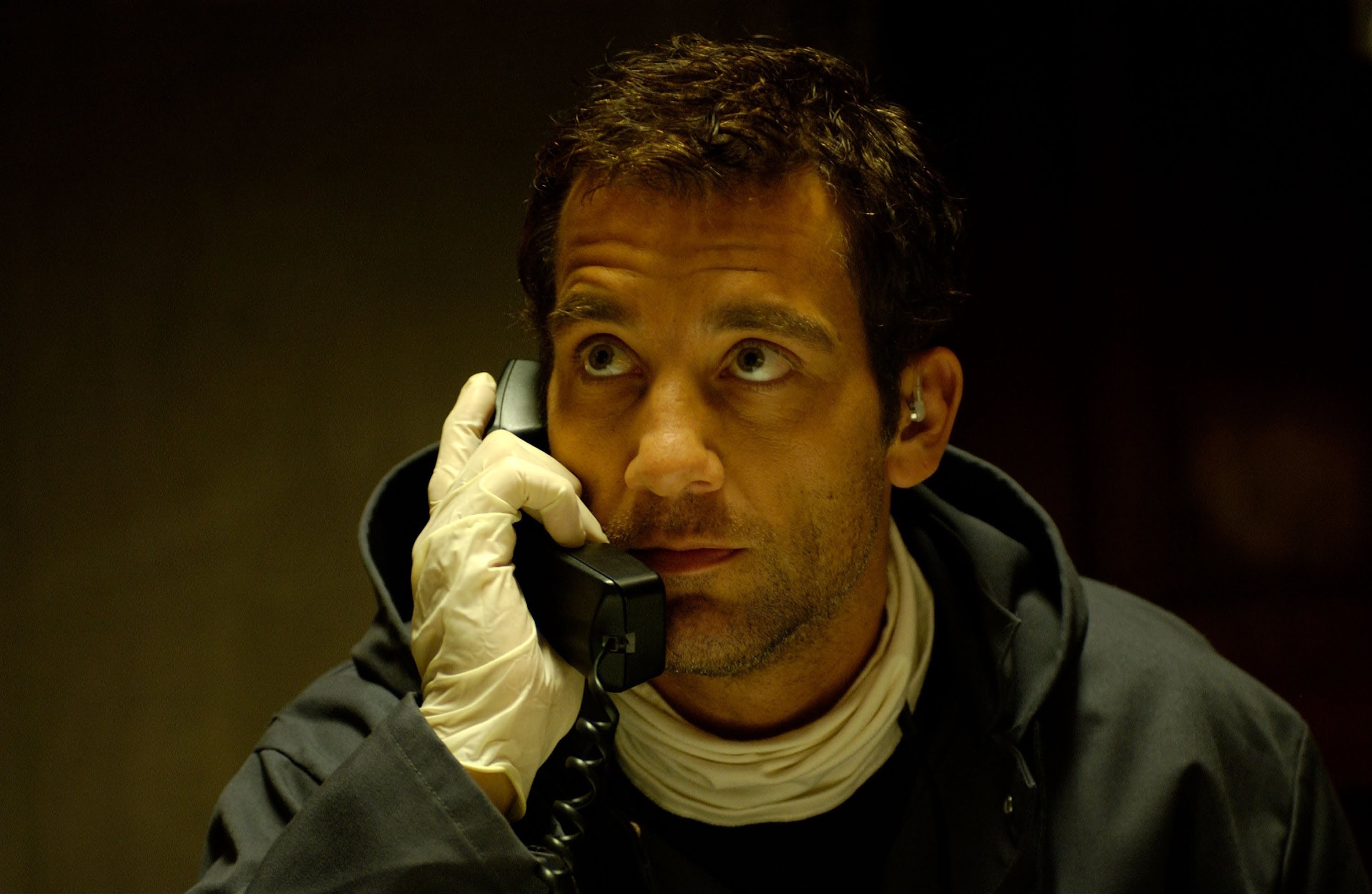 Clive Owen, Desktop background, Actor wallpaper, Stylish, 3000x1960 HD Desktop