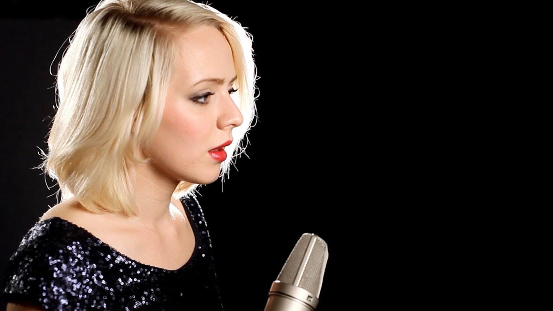 Madilyn Bailey, High-definition beauty, Stunning studio portraits, Music icon, 1920x1080 Full HD Desktop