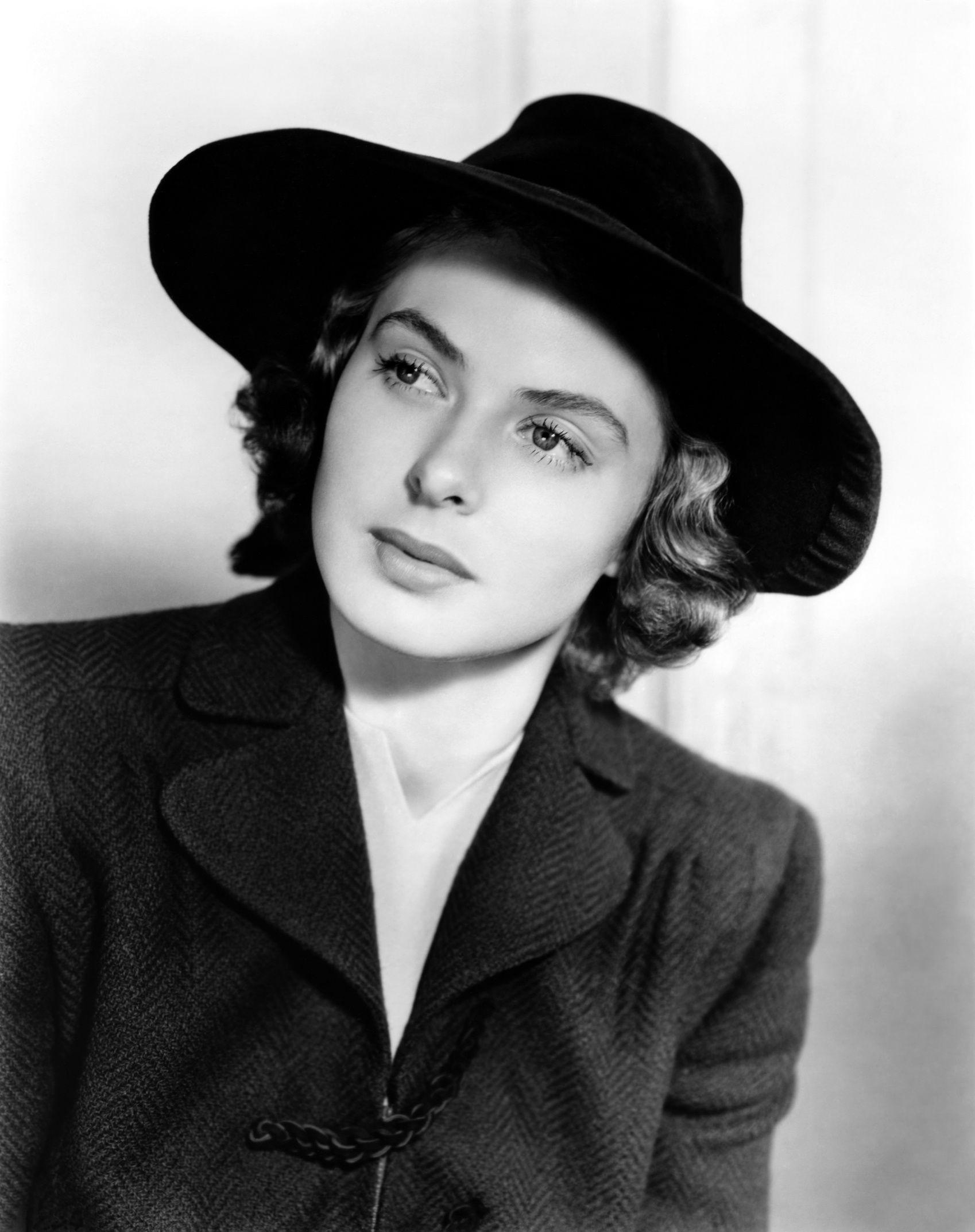 Ingrid Bergman Wallpaper posted by John Sellers 1700x2150