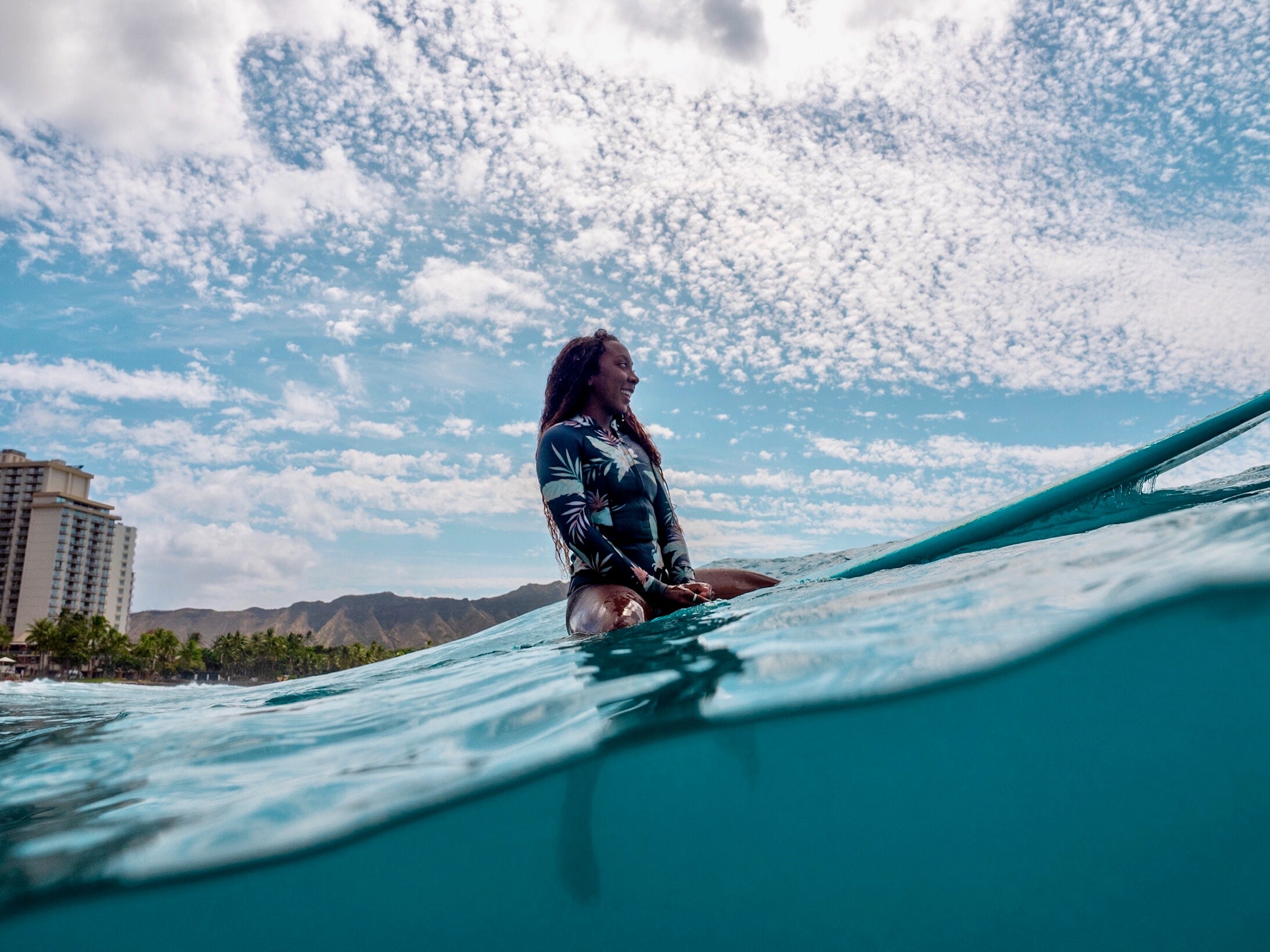 Nique Miller, Girl Surfing Wallpaper, 2190x1650 HD Desktop