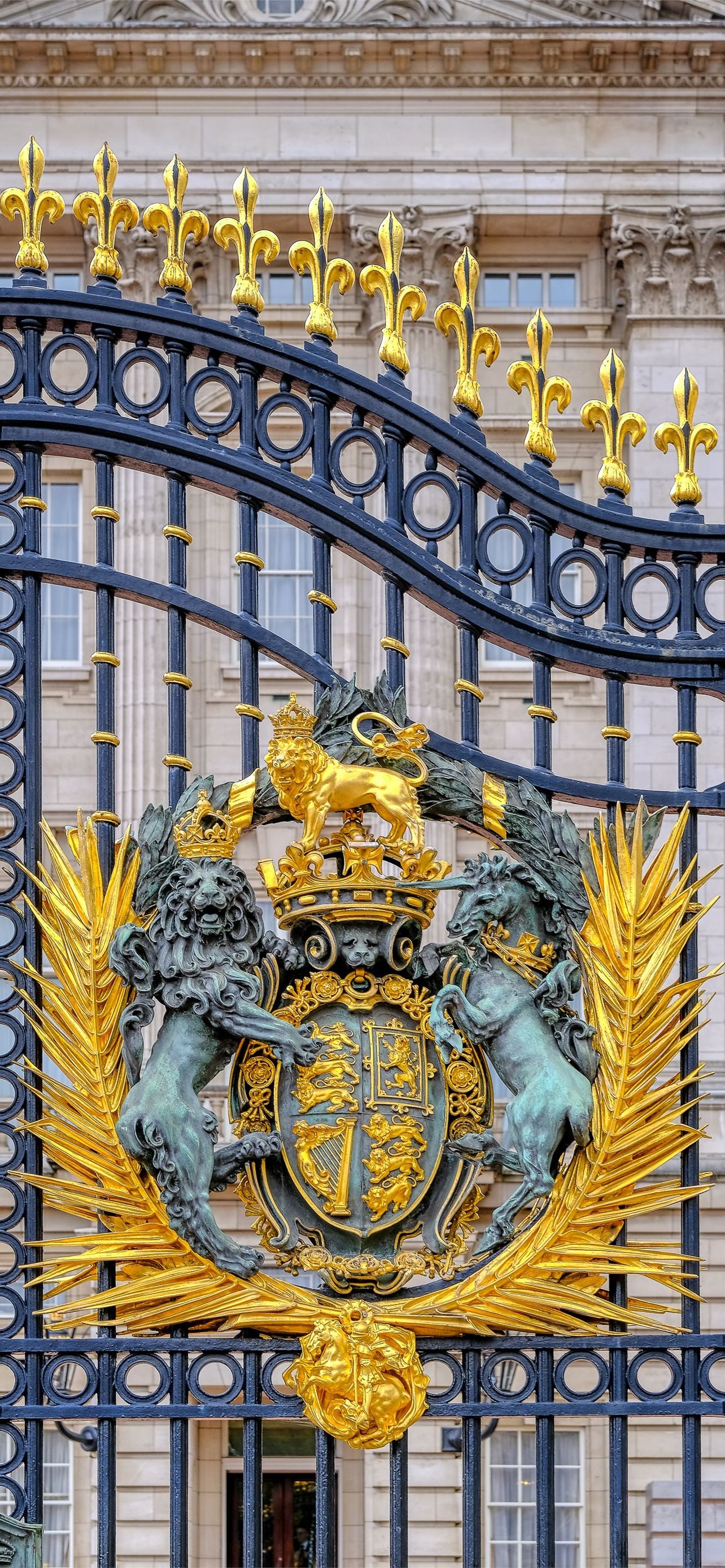 Buckingham Palace, Best iPhone wallpapers, HD wallpapers, Buckingham Palace, 1290x2780 HD Phone