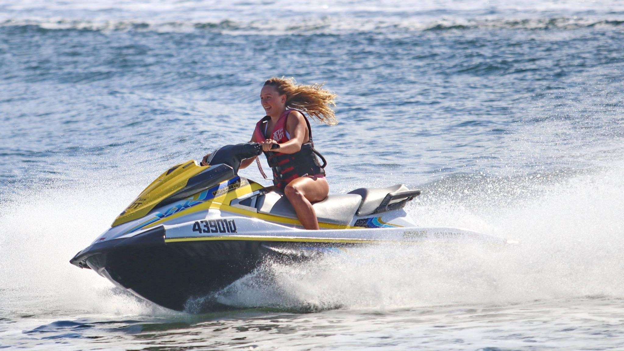 Gold Coast jet ski tour, Thrilling adventure, Waterway exploration, Unforgettable memories, 2050x1160 HD Desktop