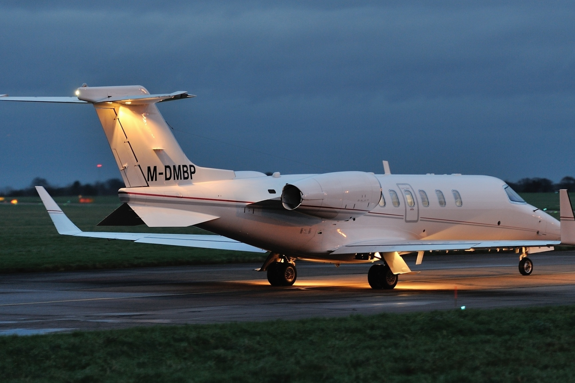 LearJet 40, MDMP Bombardier, LearJet 40 CN, 1920x1290 HD Desktop