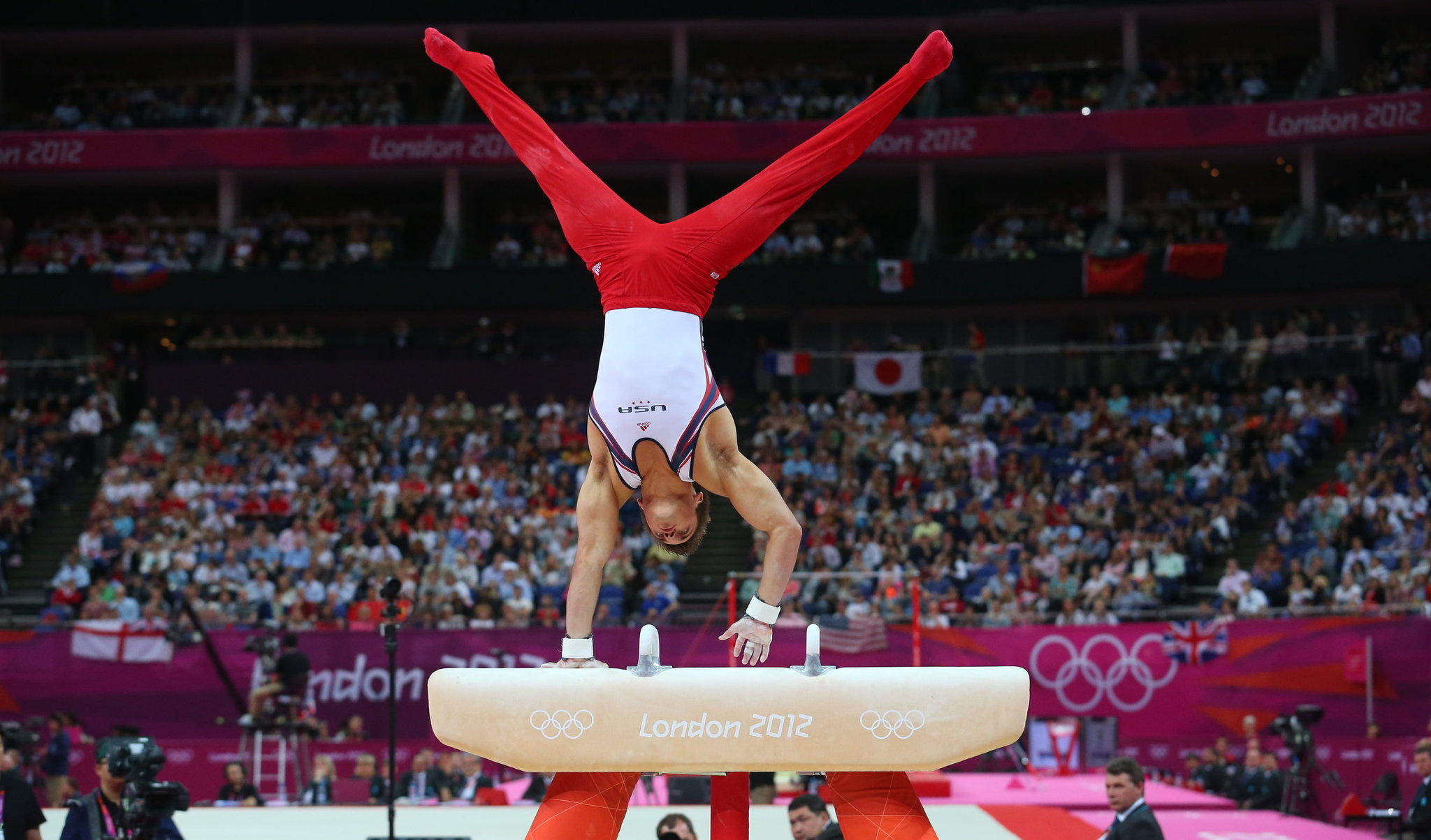 2012 London Olympics, Pommel Horse (Gymnastics) Wallpaper, 2050x1210 HD Desktop