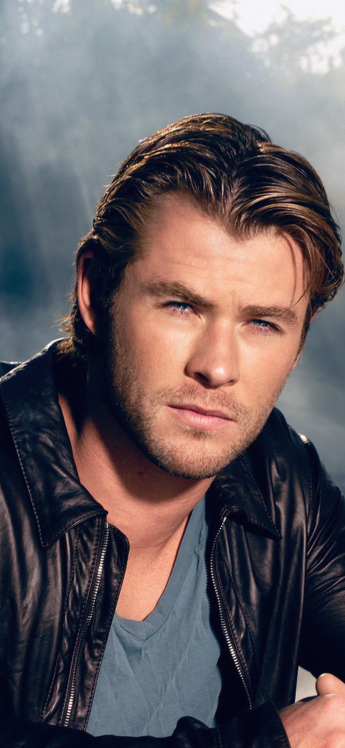 Chris Hemsworth, Movies, Handsome actor, HD wallpapers, 1130x2440 HD Phone