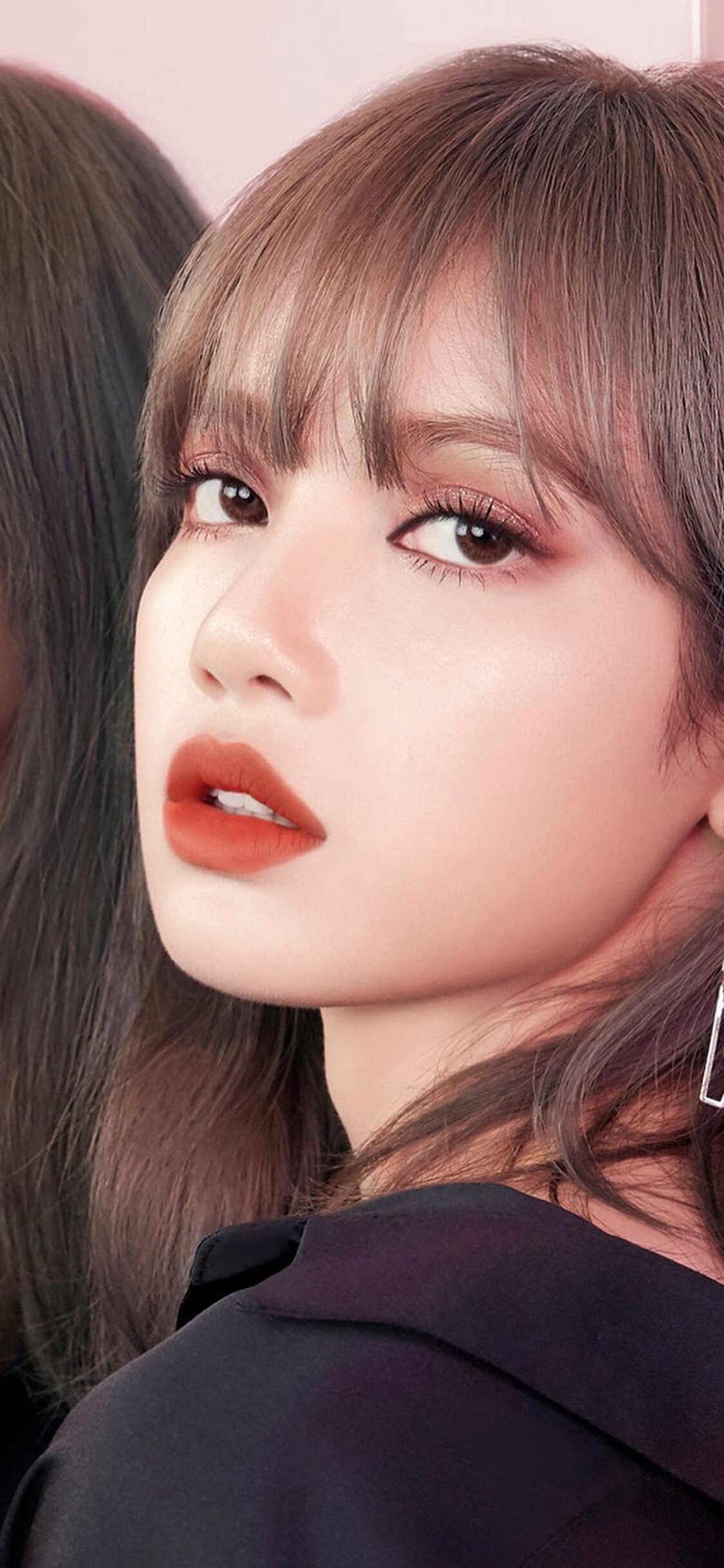 Hu21 girl Kpop, Lisa Blackpink wallpaper, Music sensation, Stunning visuals, 1130x2440 HD Phone