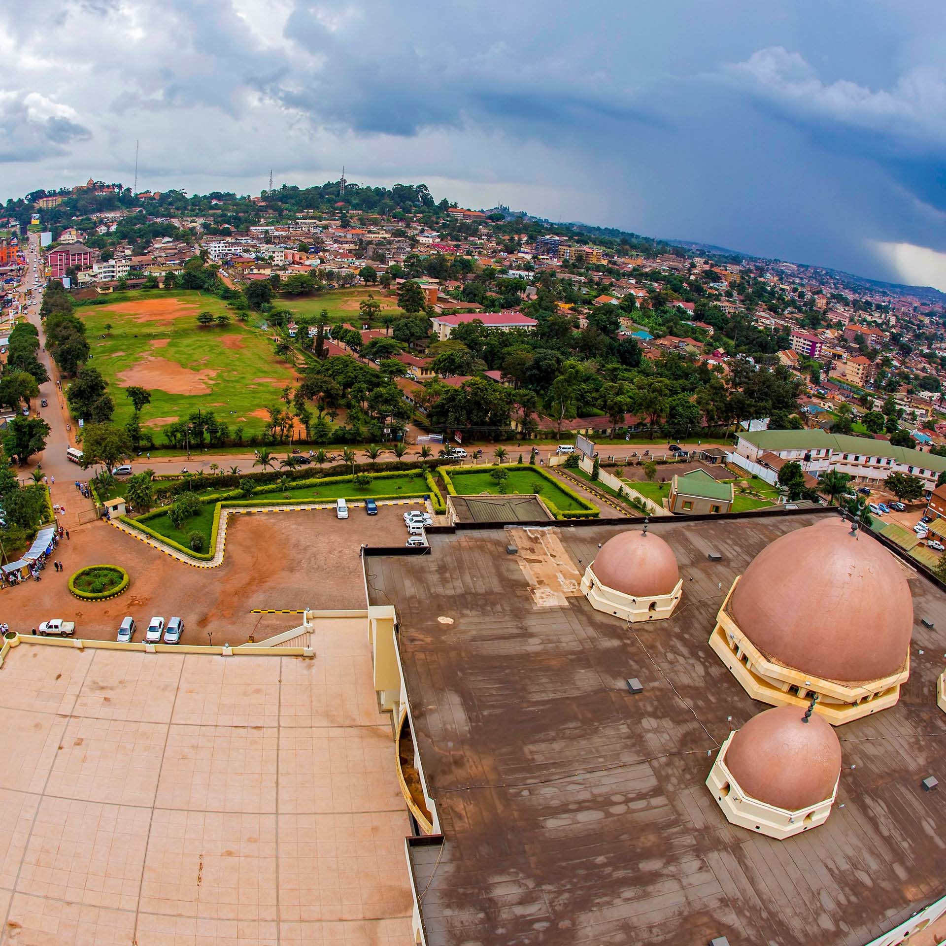 Kampala, Fall 2022, Global Development Studies, Study Abroad, 1920x1920 HD Phone