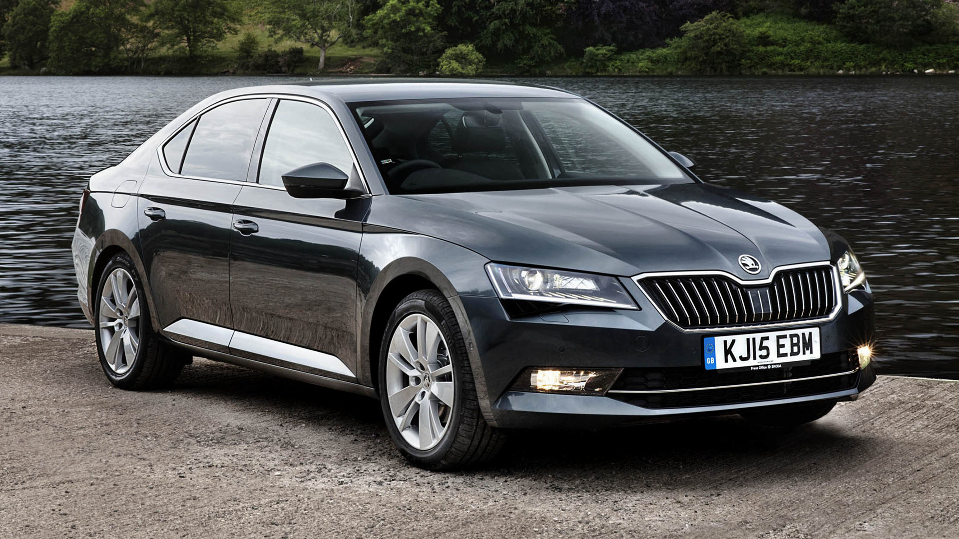 Skoda Superb, UK wallpapers, HD images, Impressive aesthetics, 1920x1080 Full HD Desktop